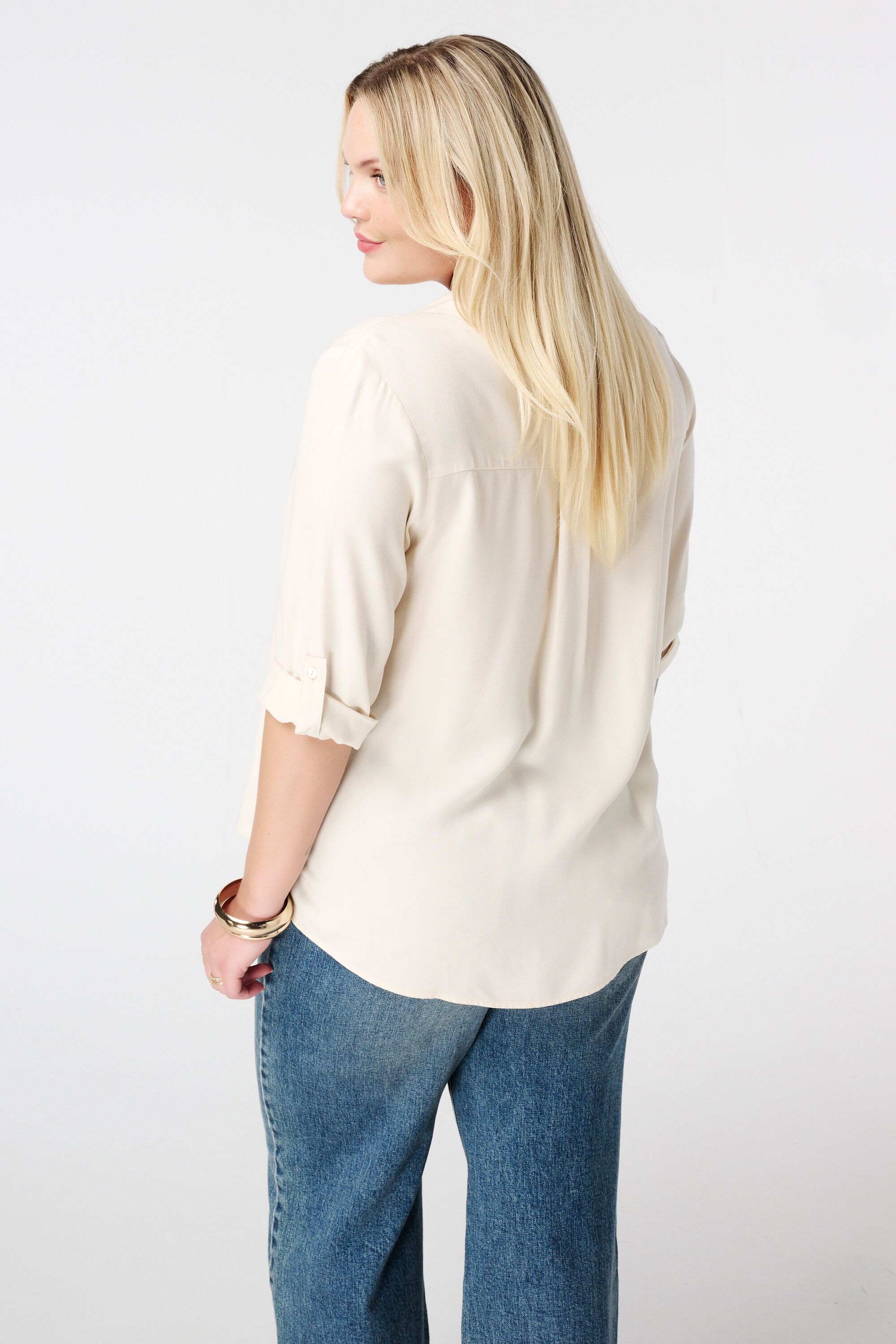 Chemisier &agrave; manches roul&eacute;es image number 3