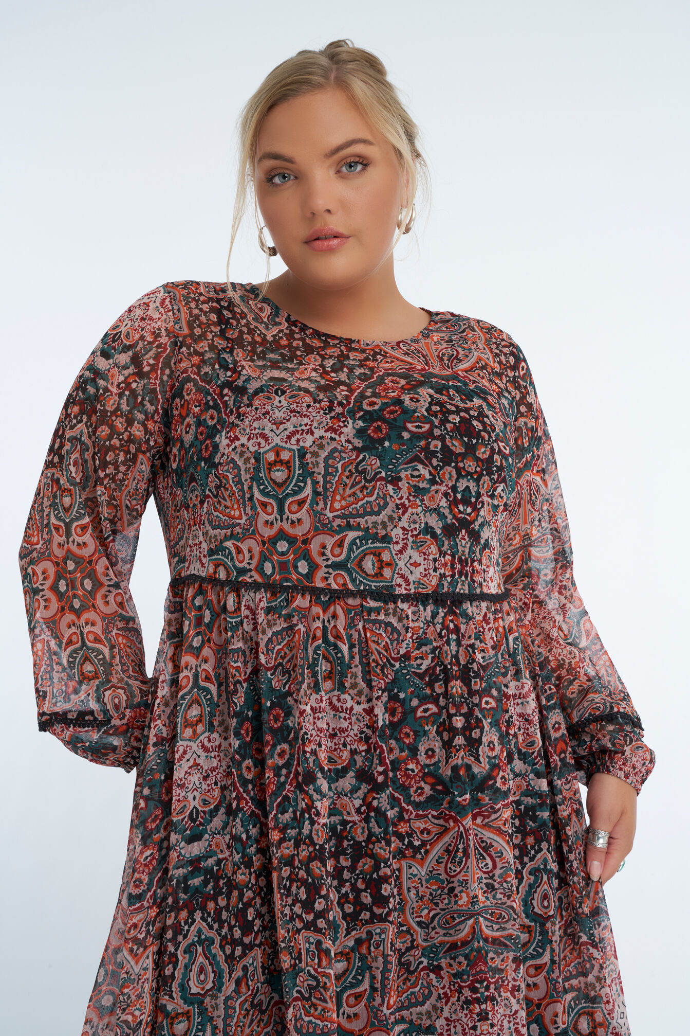 Longue robe ample &agrave; imprim&eacute;  image number 5