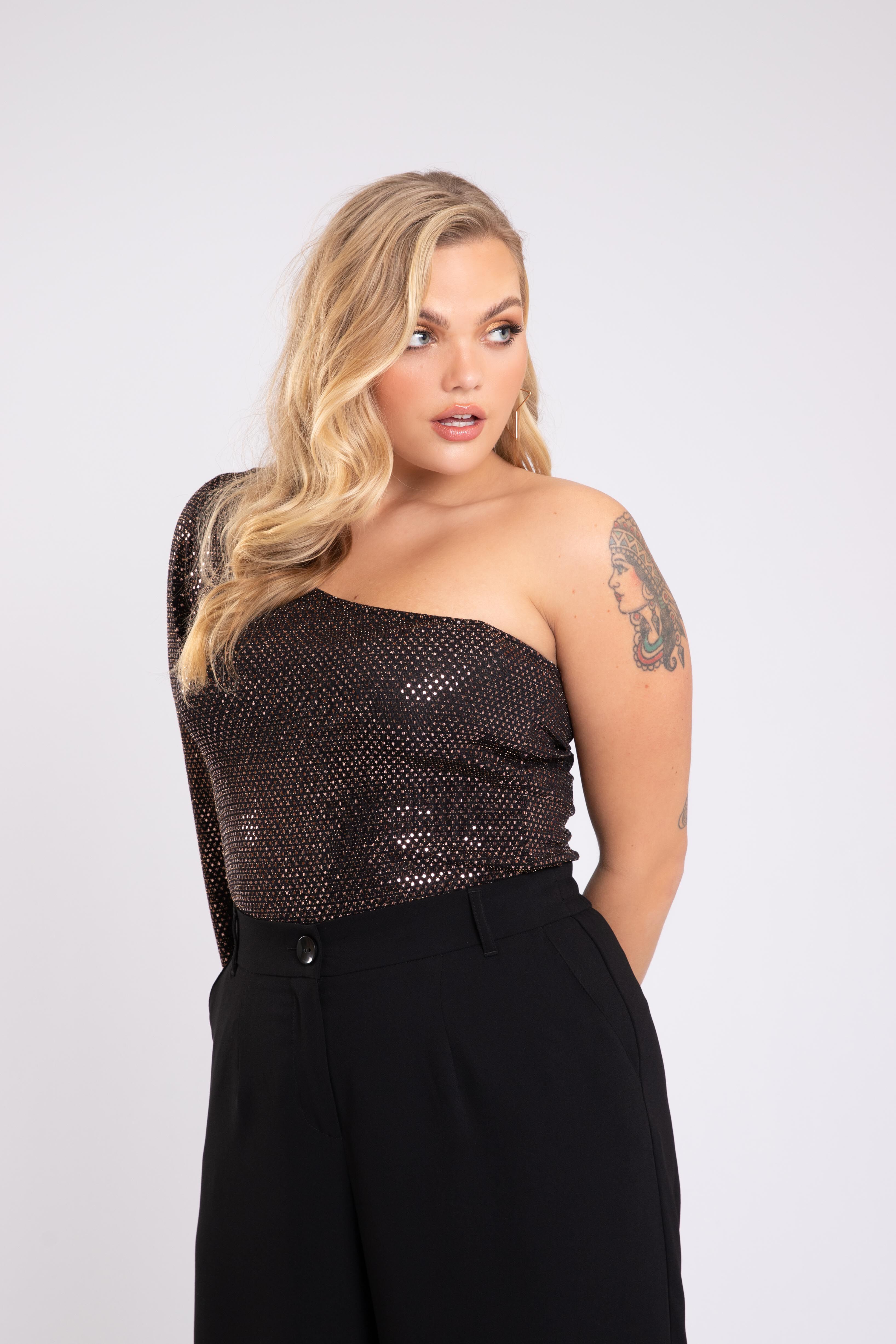 Haut asym&eacute;trique image number 5