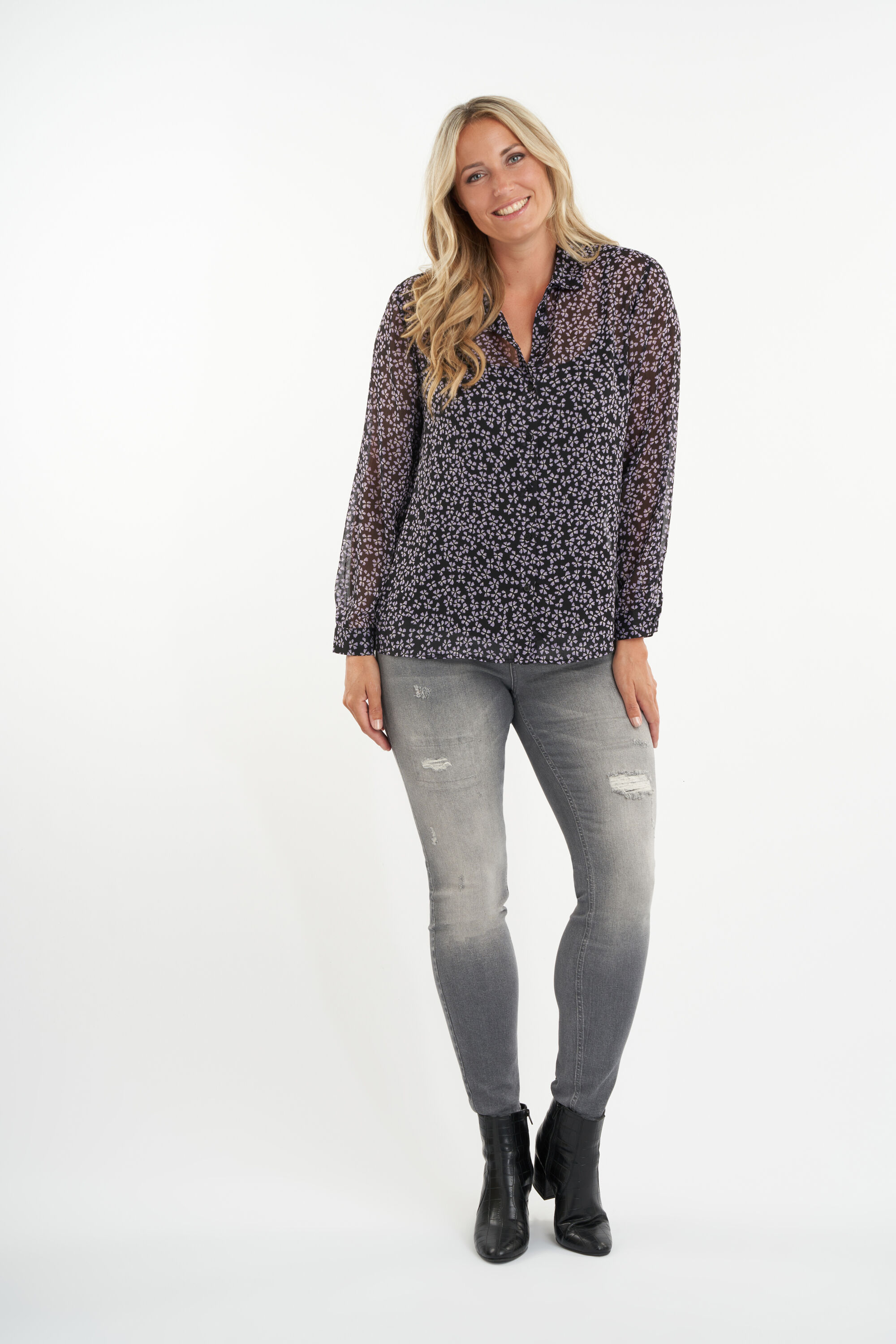 Chemisier semi-transparent image number 5