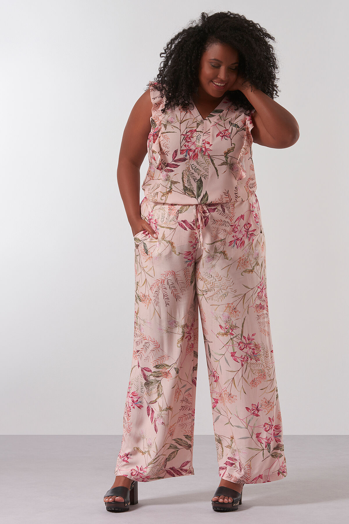 Chemisier avec imprim&eacute; int&eacute;gral et volants image number 4