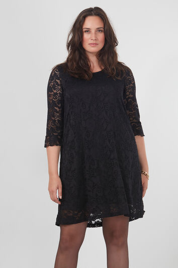 Robe tunique en dentelle