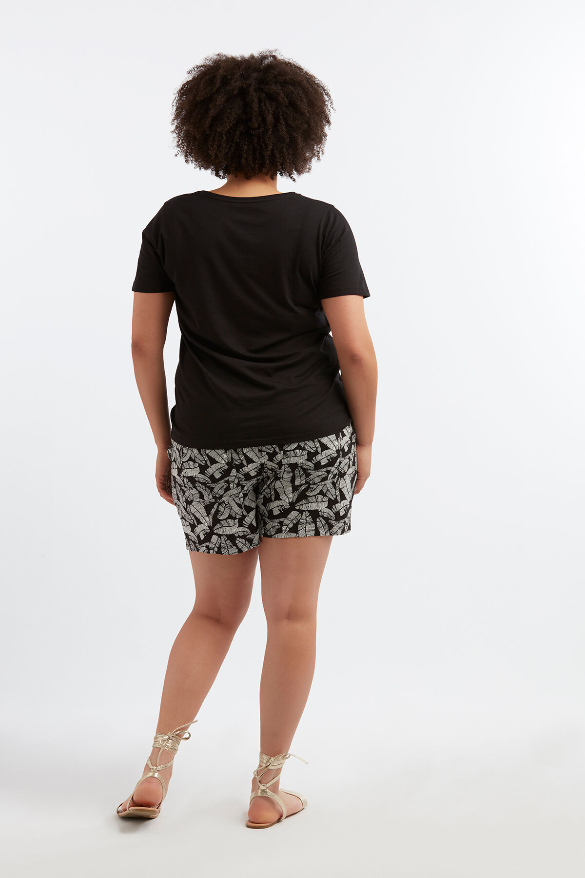 Short en viscose &agrave; imprim&eacute; floral image number 4