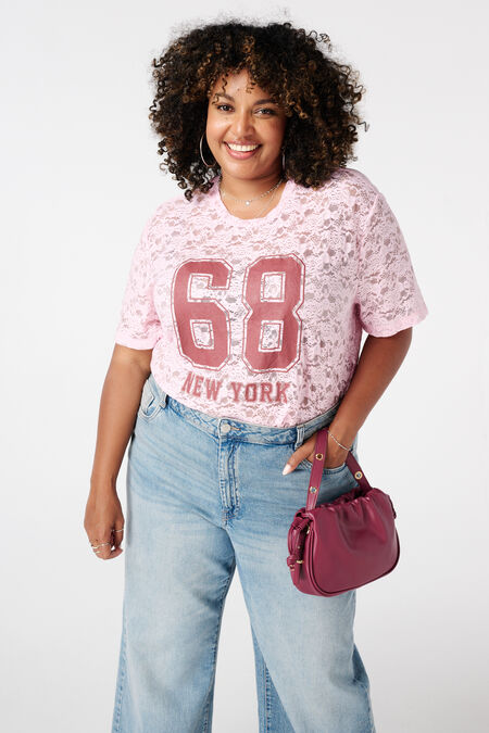 T-shirt sportif en dentelle T-shirt sportif en dentelle