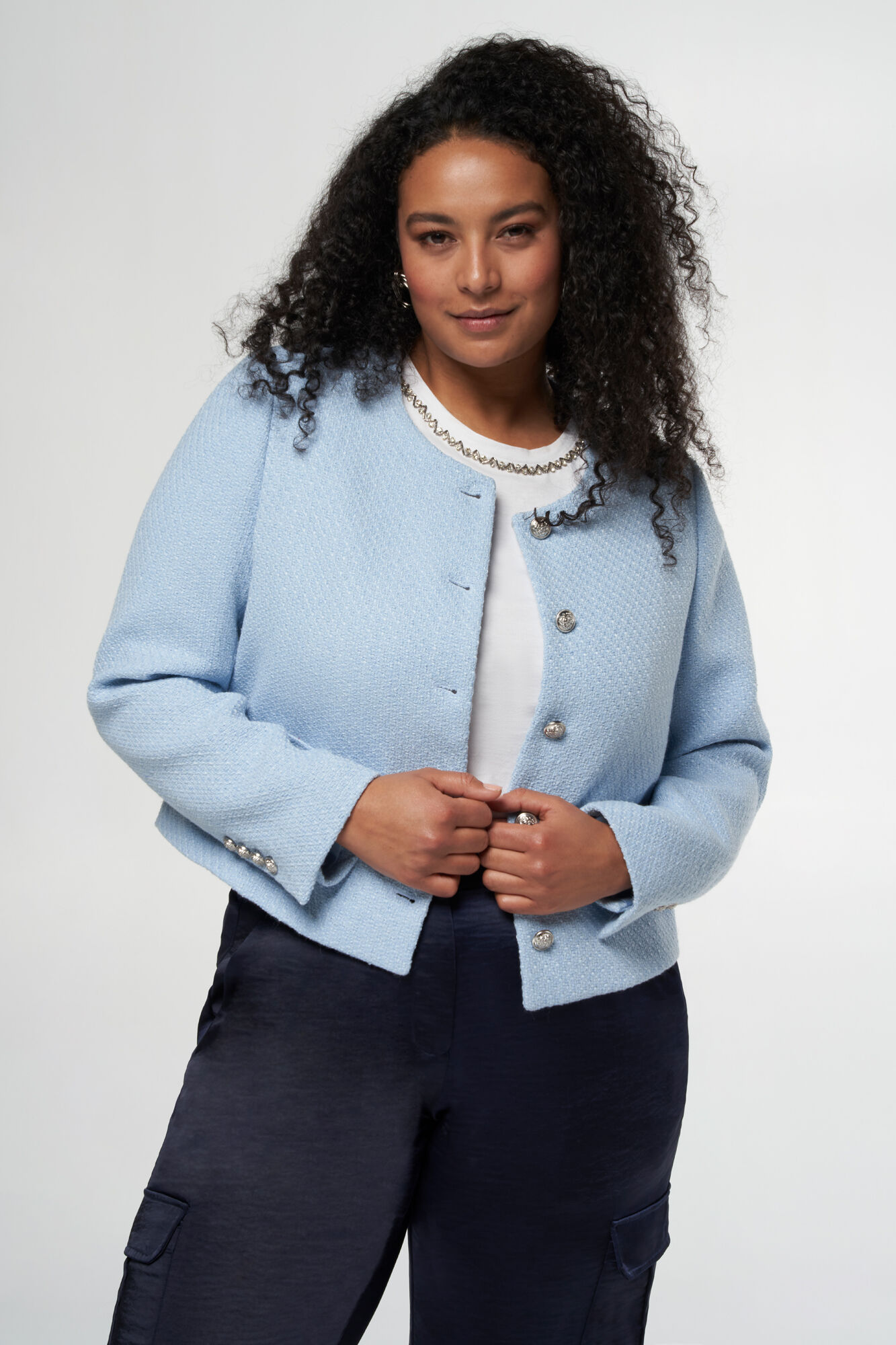 Veste courte en tweed avec boutons m&eacute;tal image number 6