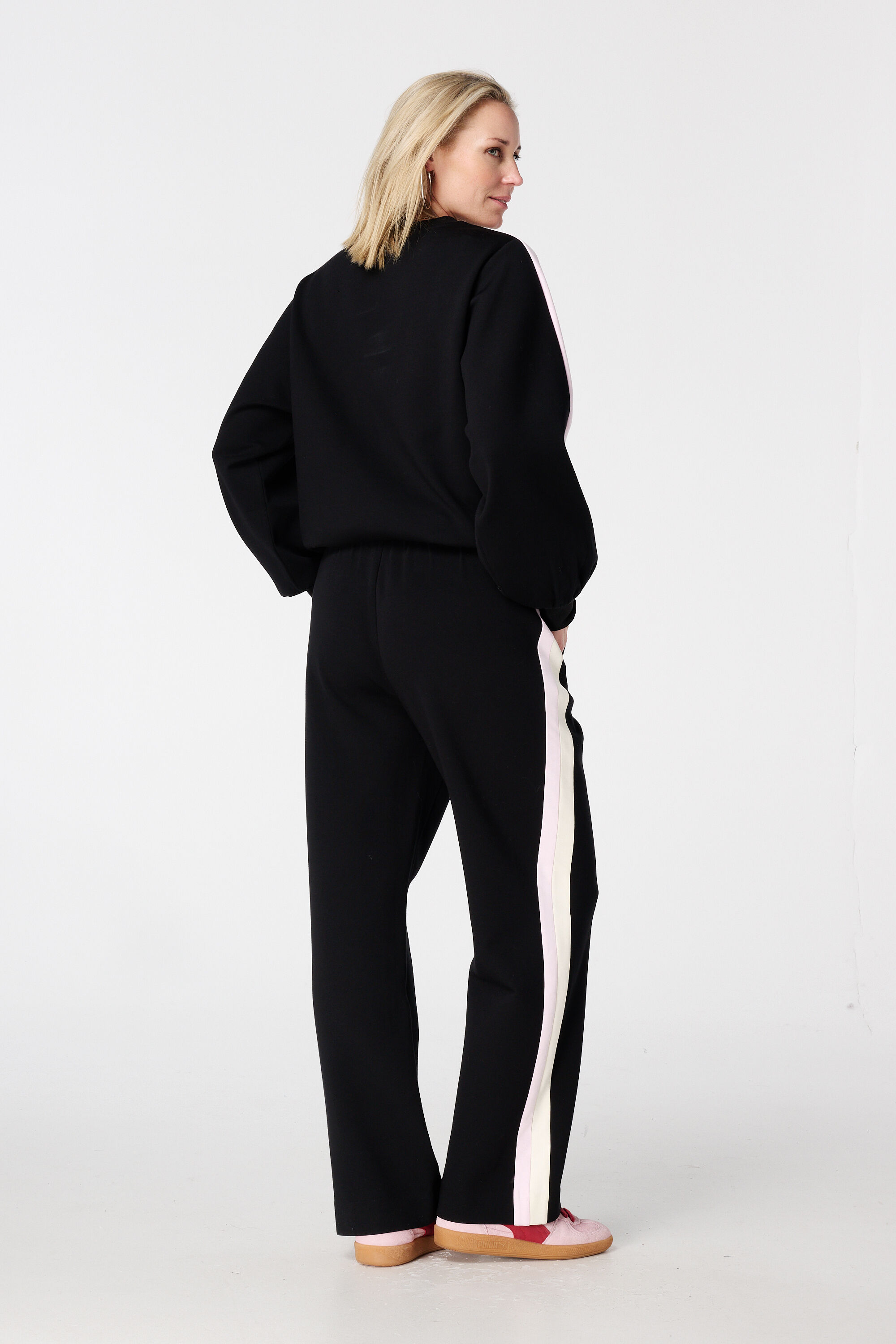 Pantalon avec bande lat&eacute;rale image number 3