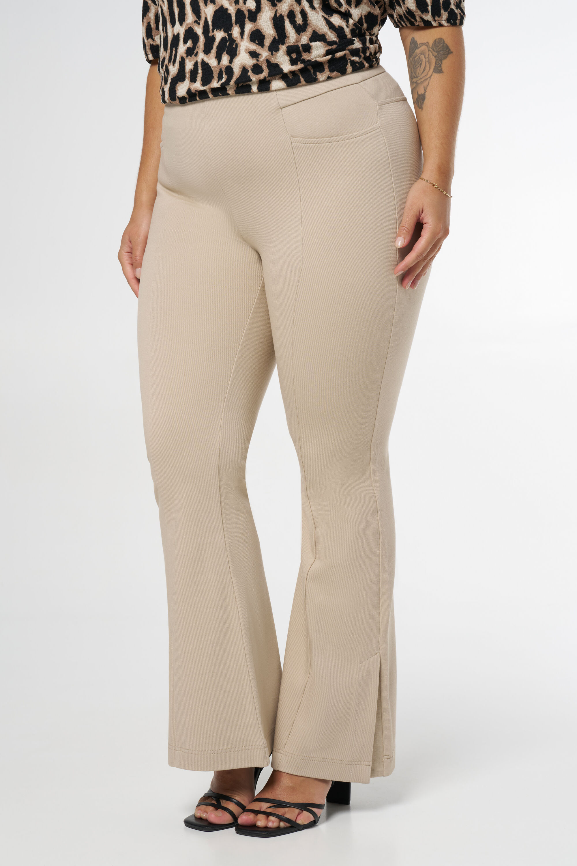 Tregging &eacute;vas&eacute; image number 5