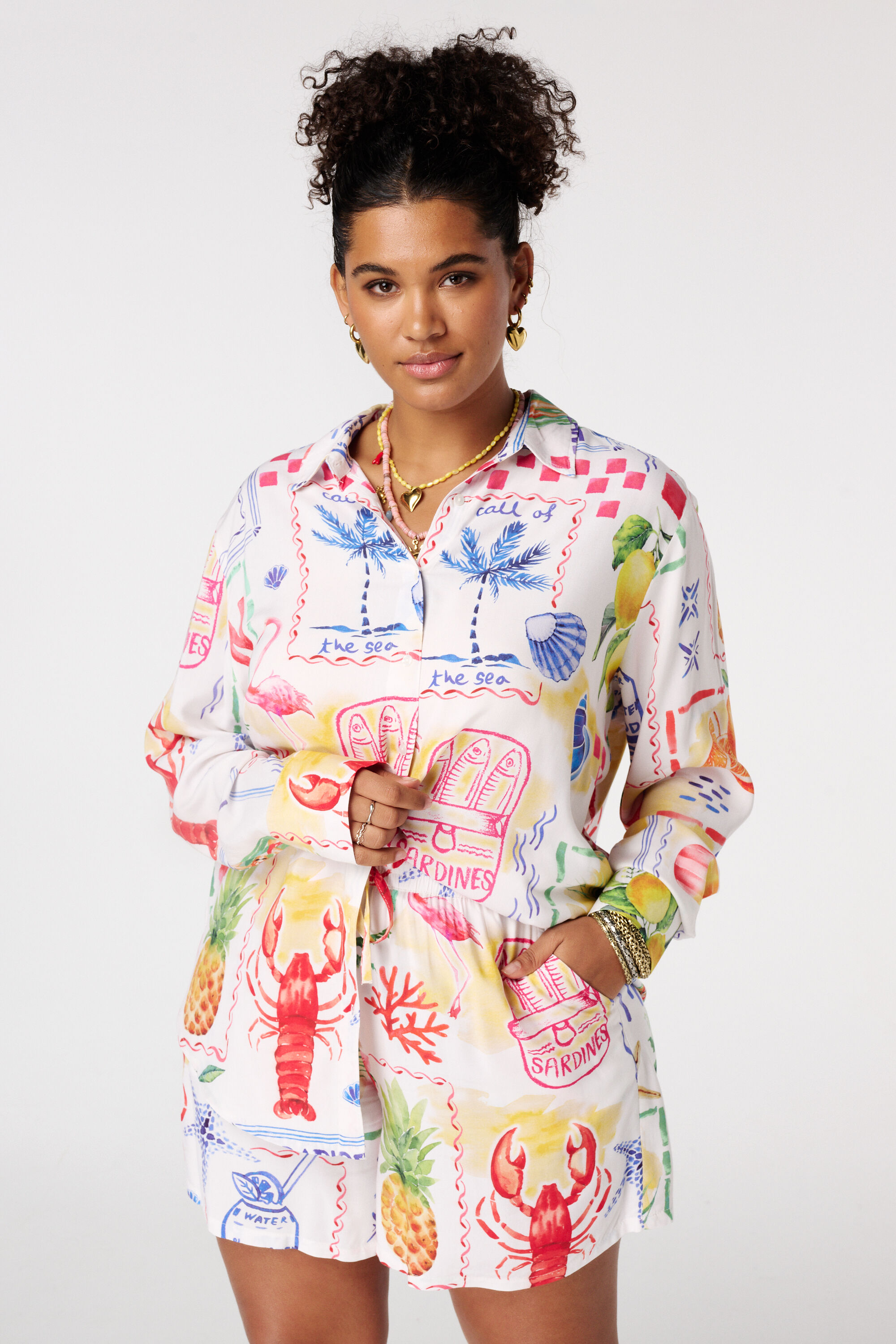 Blouse avec imprim&eacute; tropical