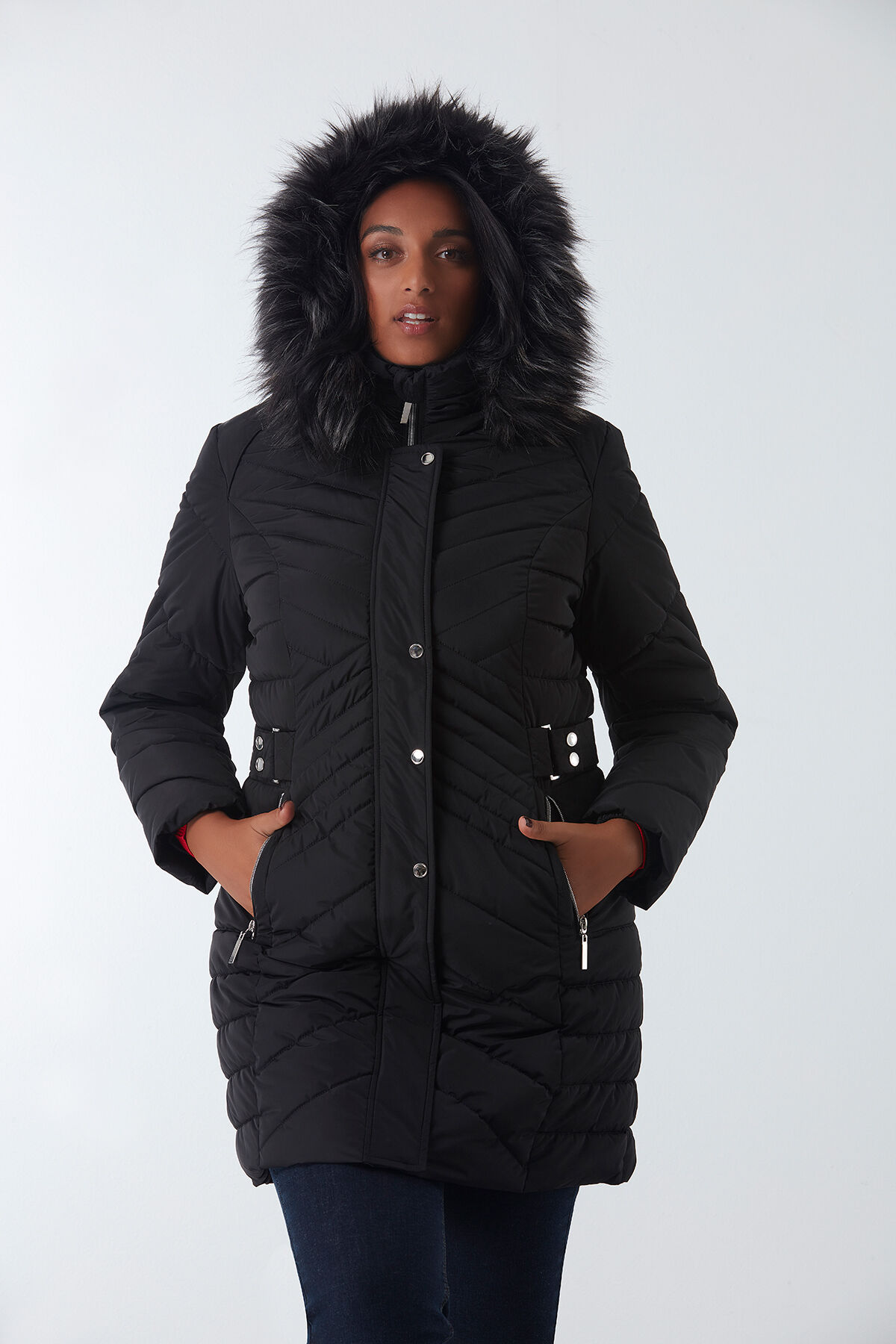 Manteau d&rsquo;hiver matelass&eacute; avec col en fausse fourrure image number 5