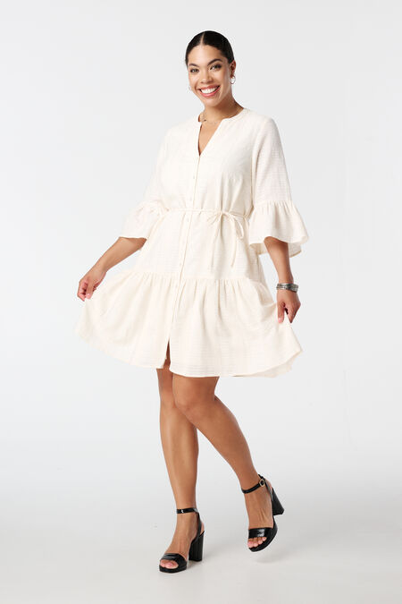Robe avec détails pailletés Robe avec détails pailletés