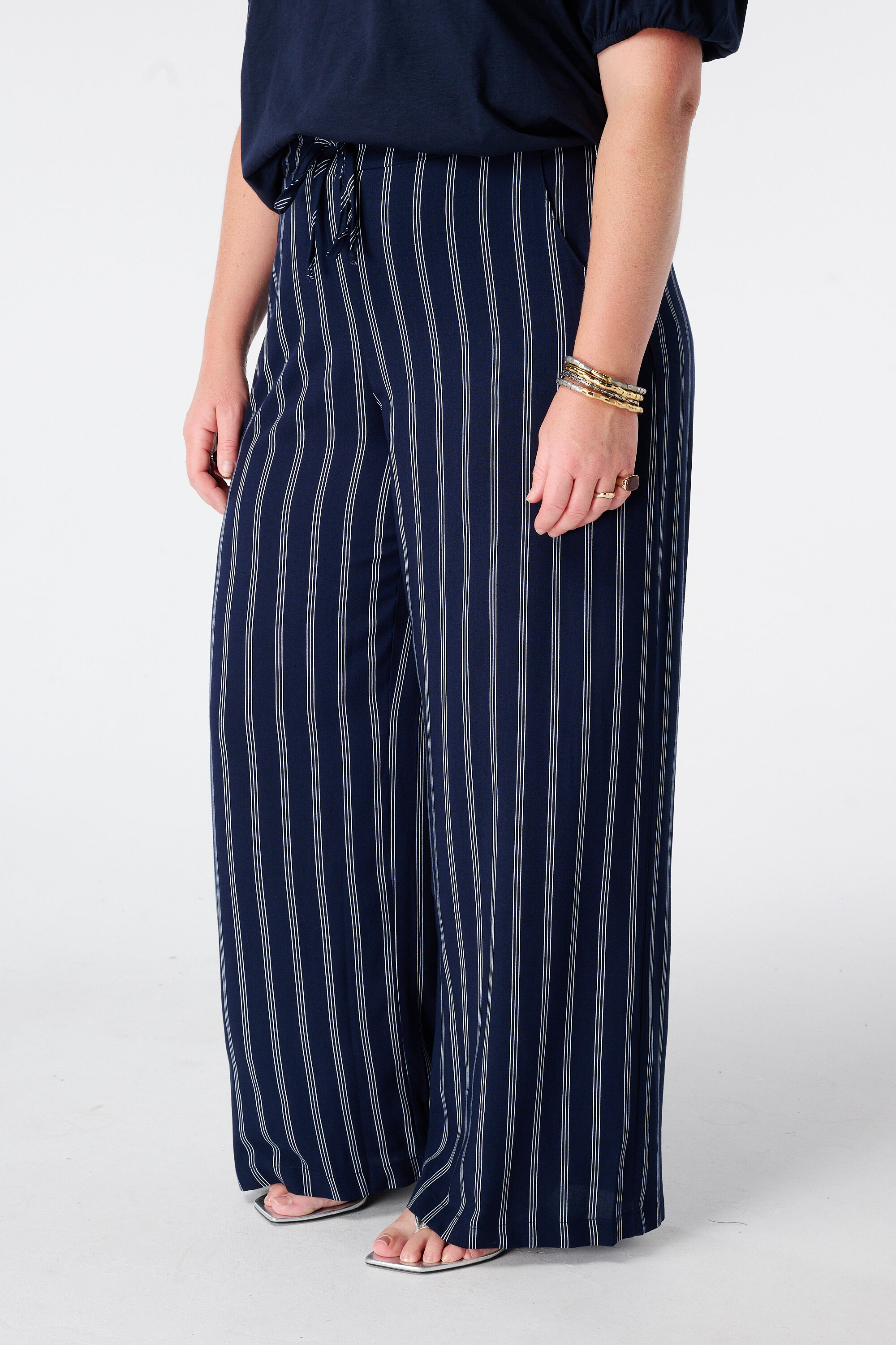 Pantalon wide leg &agrave; imprim&eacute; image number 5