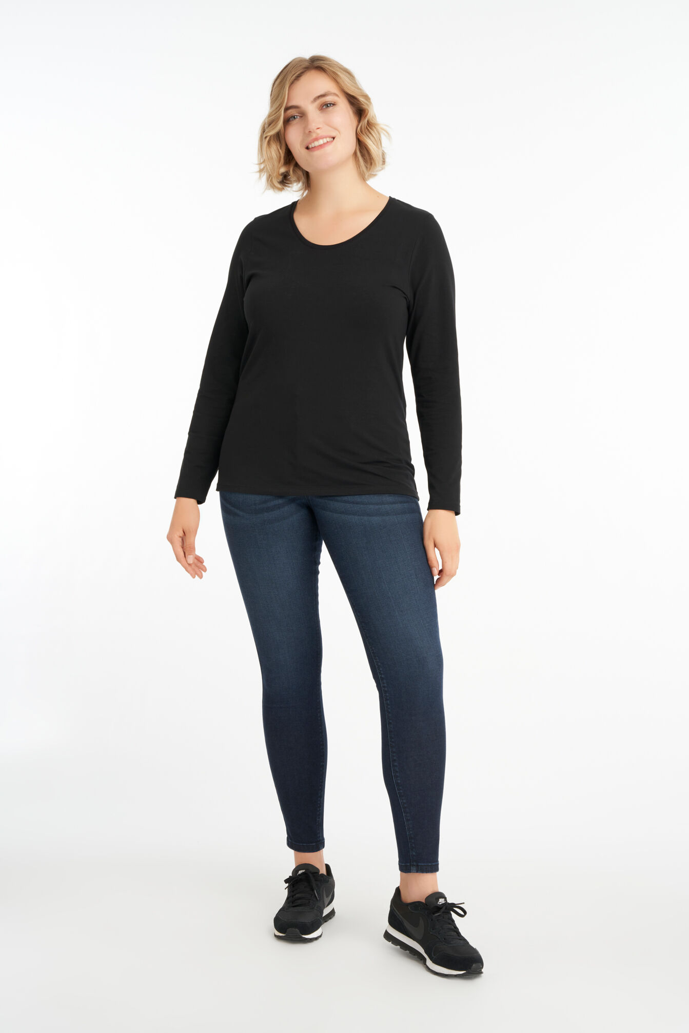 Pull basique &agrave; manches longues image number 5