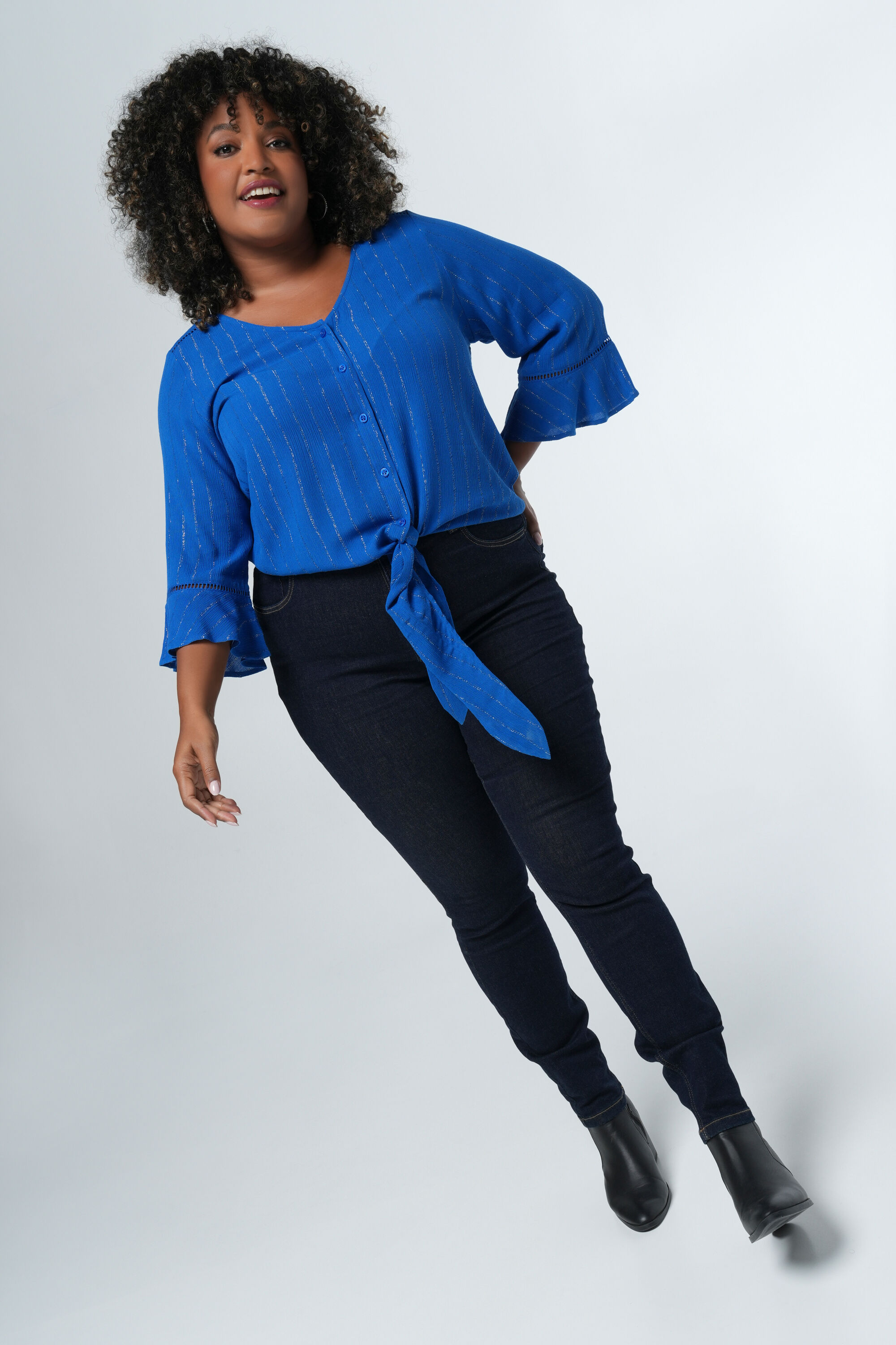 Chemisier avec d&eacute;tails m&eacute;tallis&eacute;s image number 5