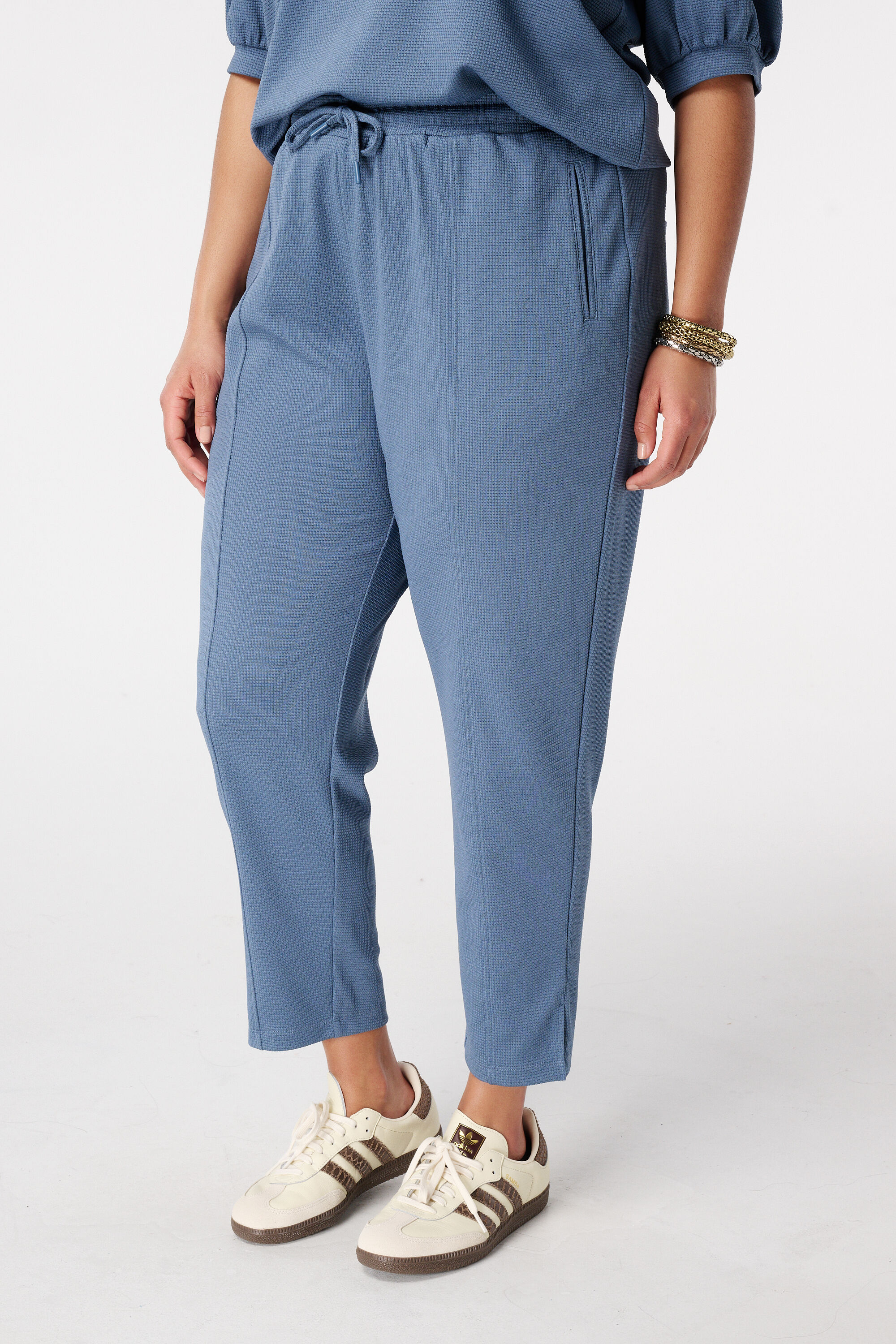 Pantalon avec cordon coulissant image number 5