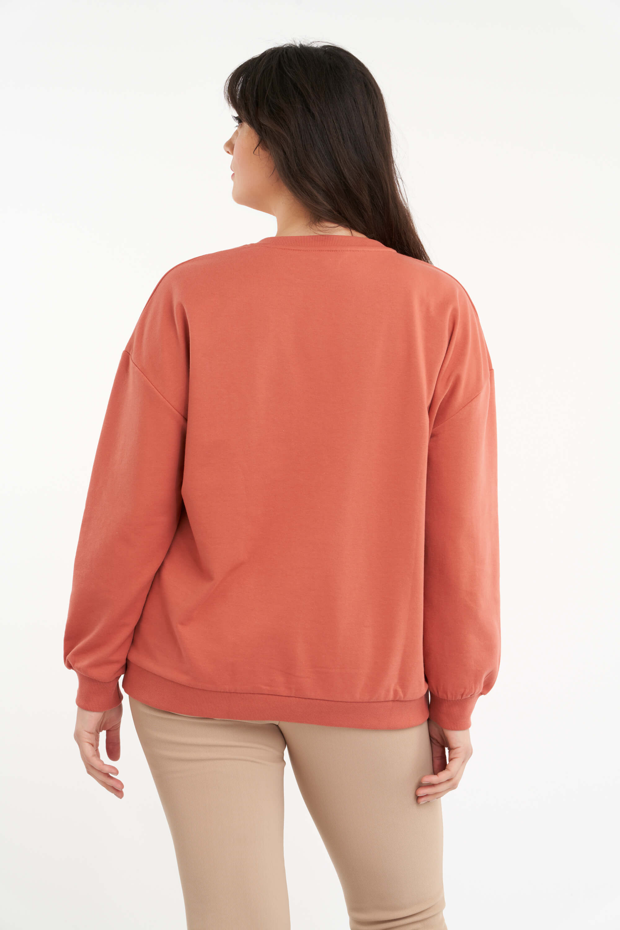 Pull avec des paillettes image number 3