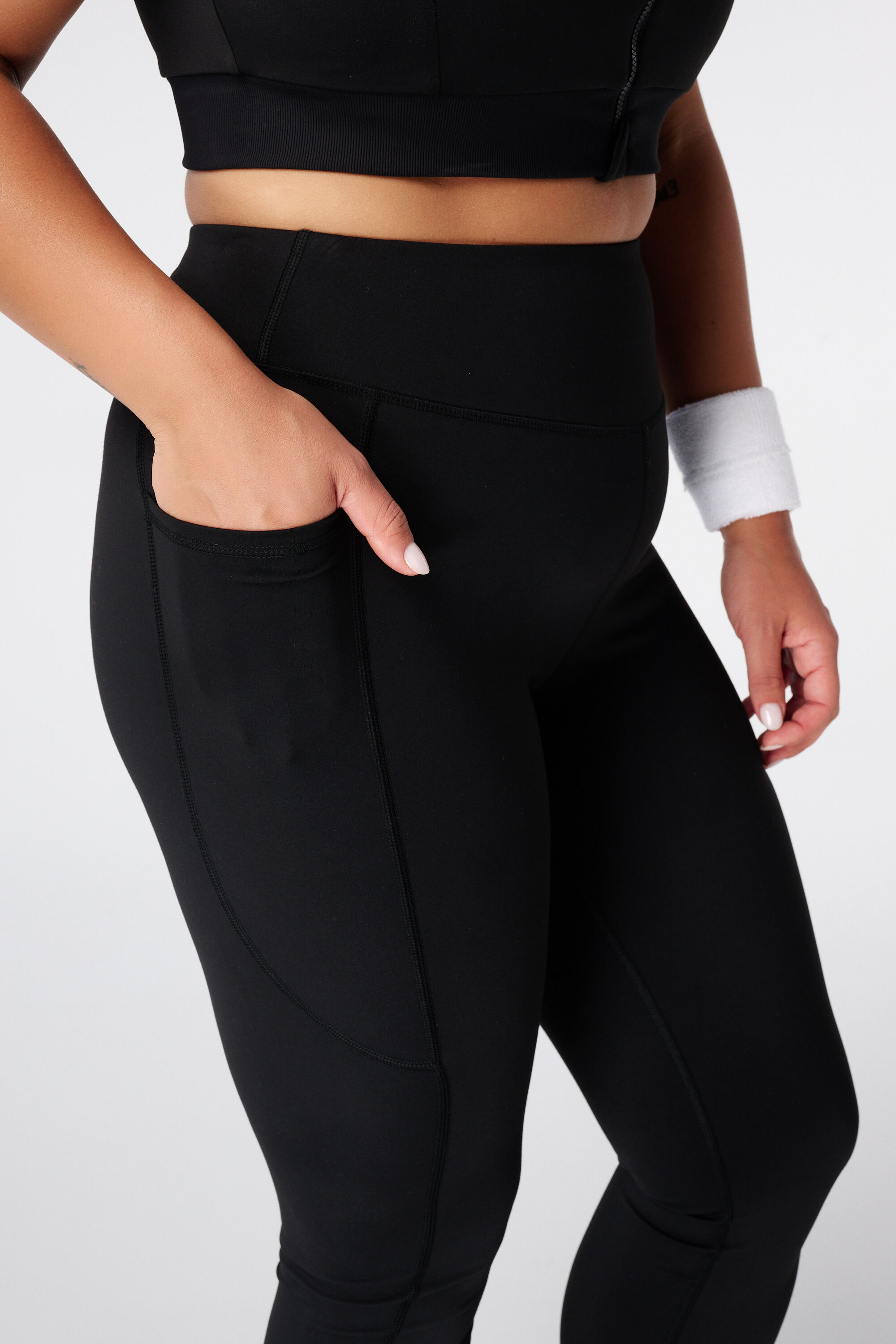 Legging de sport avec poches lat&eacute;rales image number 4