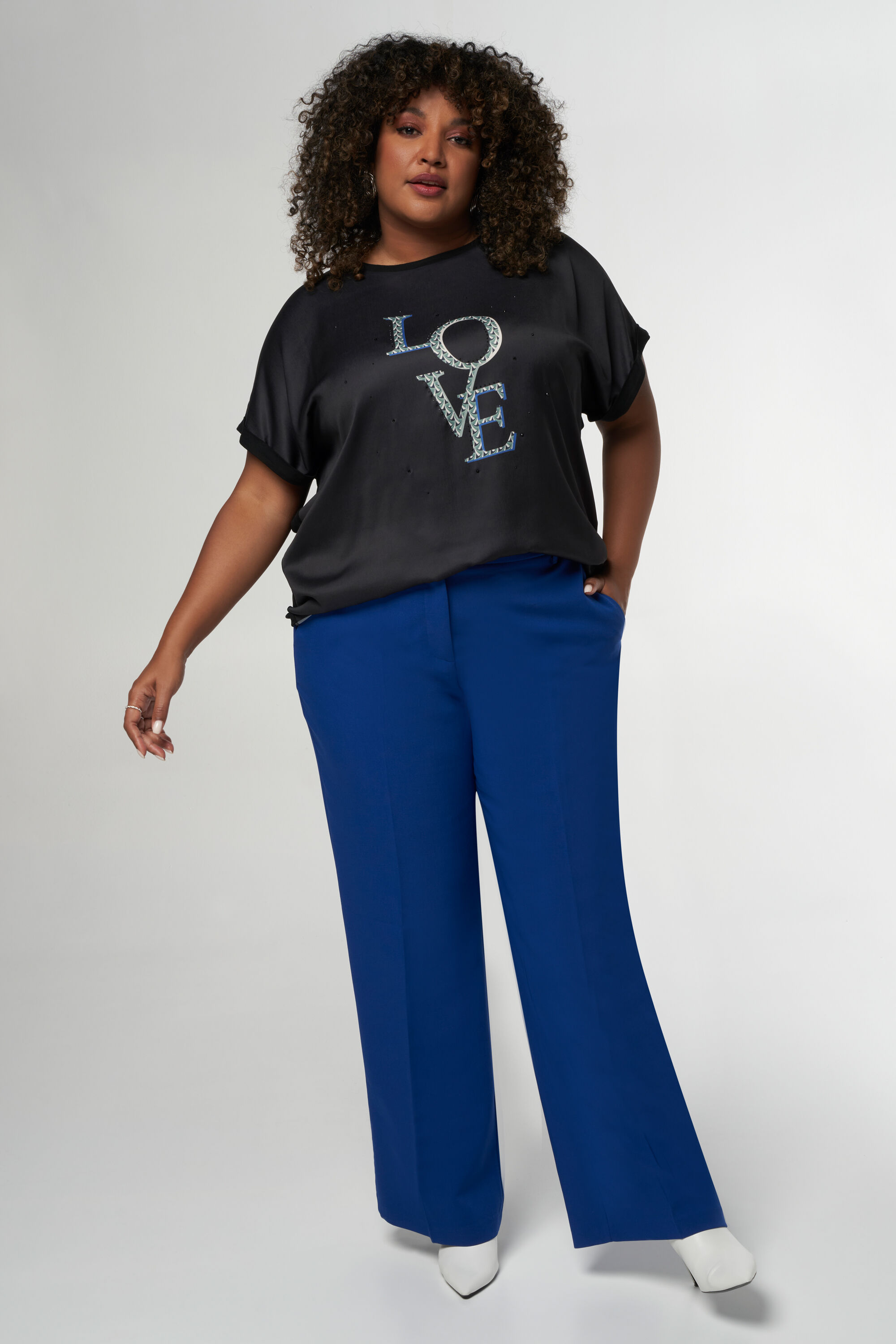 T-shirt, orn&eacute; d&rsquo;un imprim&eacute; "LOVE" image number 5