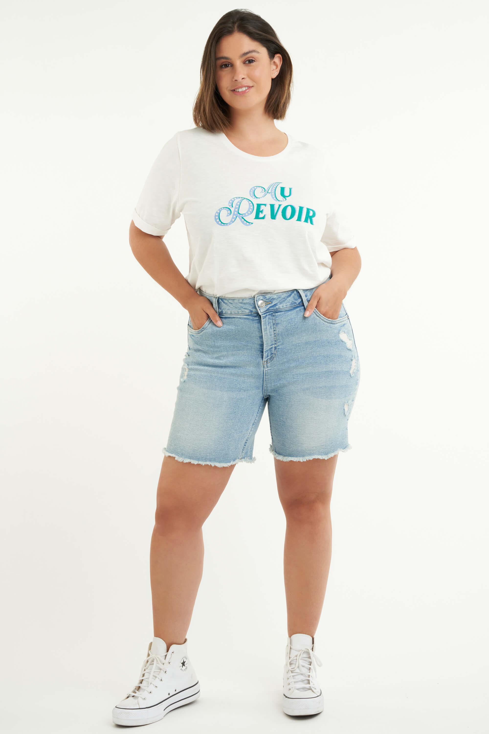 Short en denim avec d&eacute;chirures image number 5