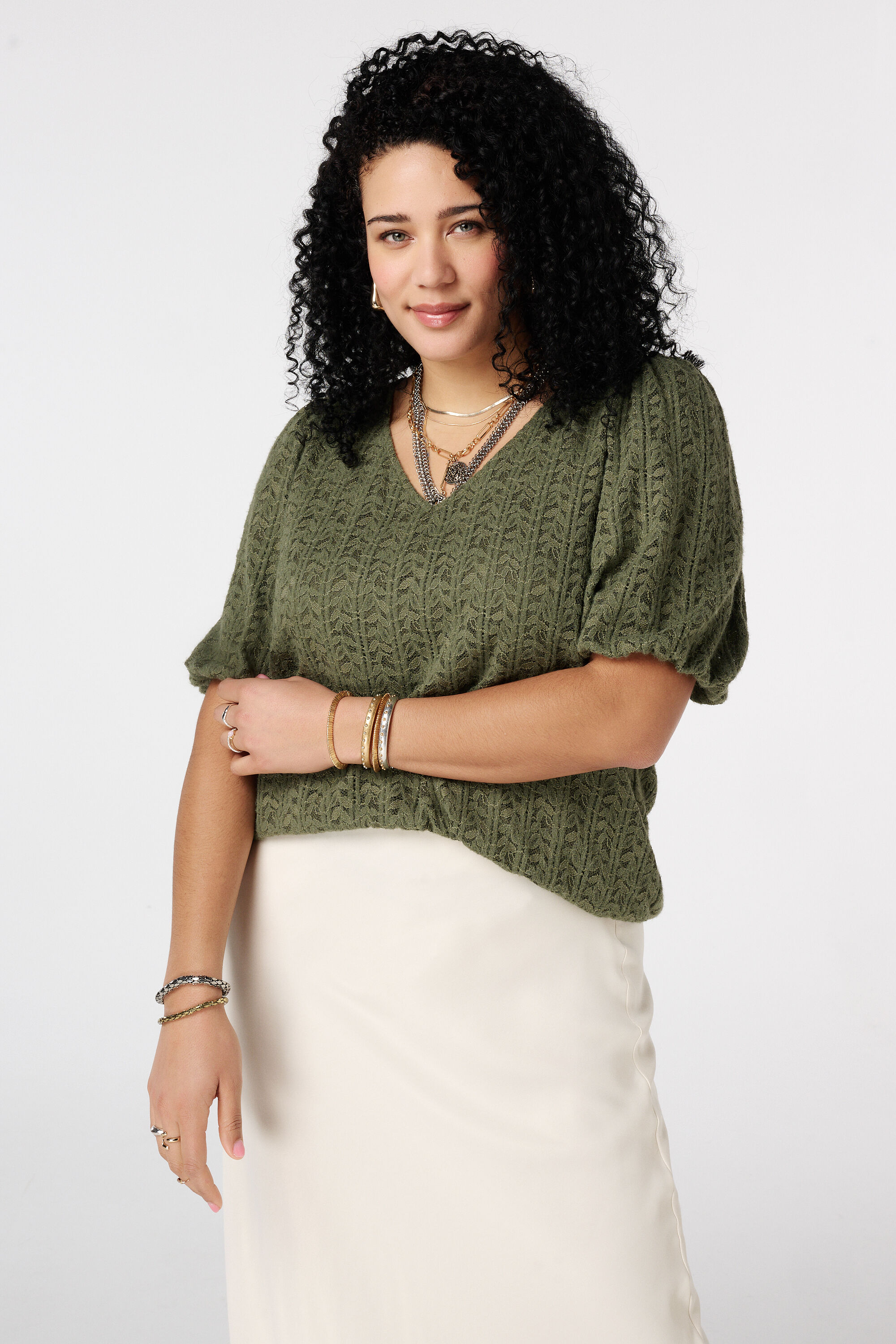 Top en dentelle avec manches bouffantes image number 0