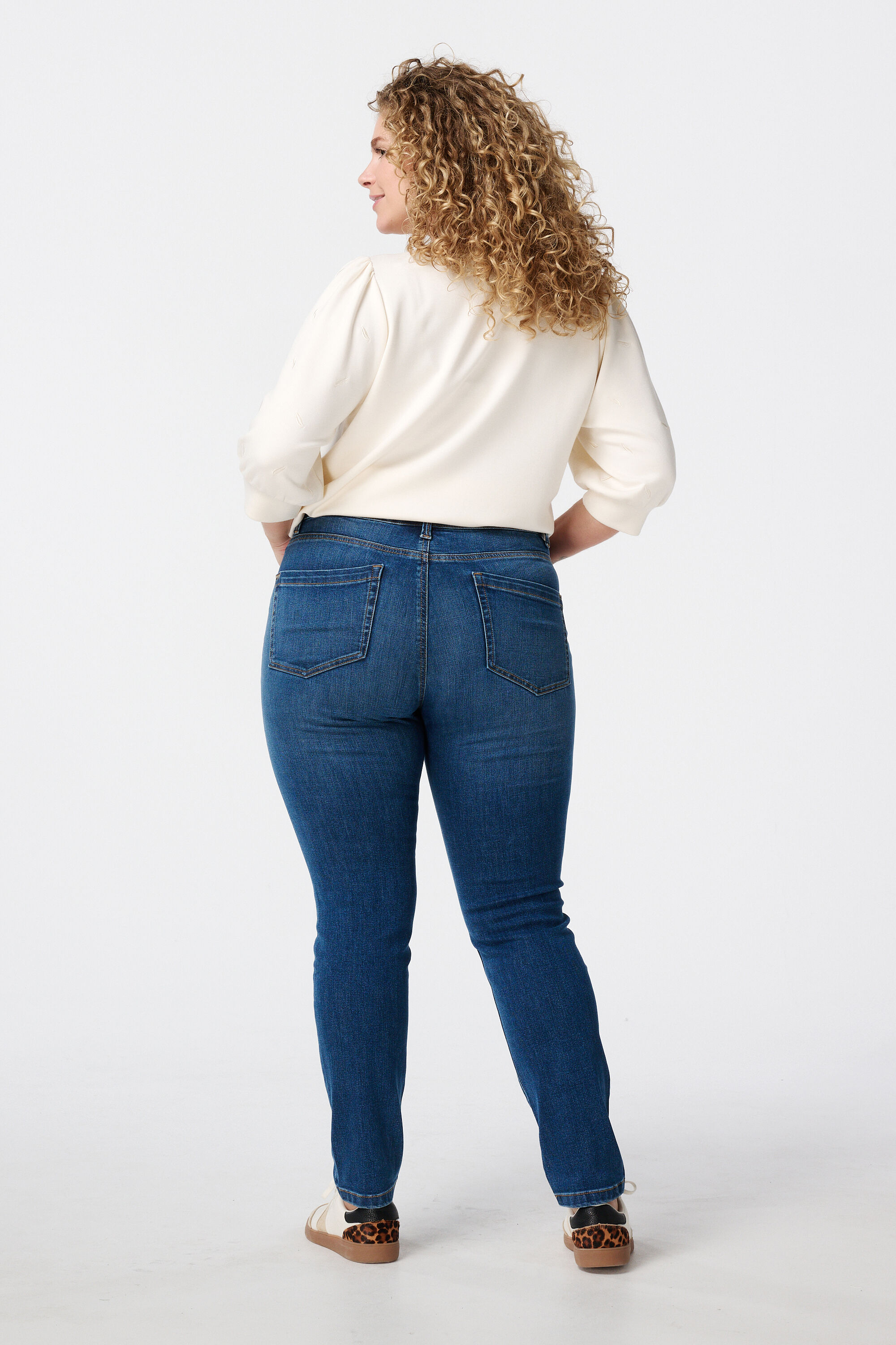 Jean slim IRIS image number 3