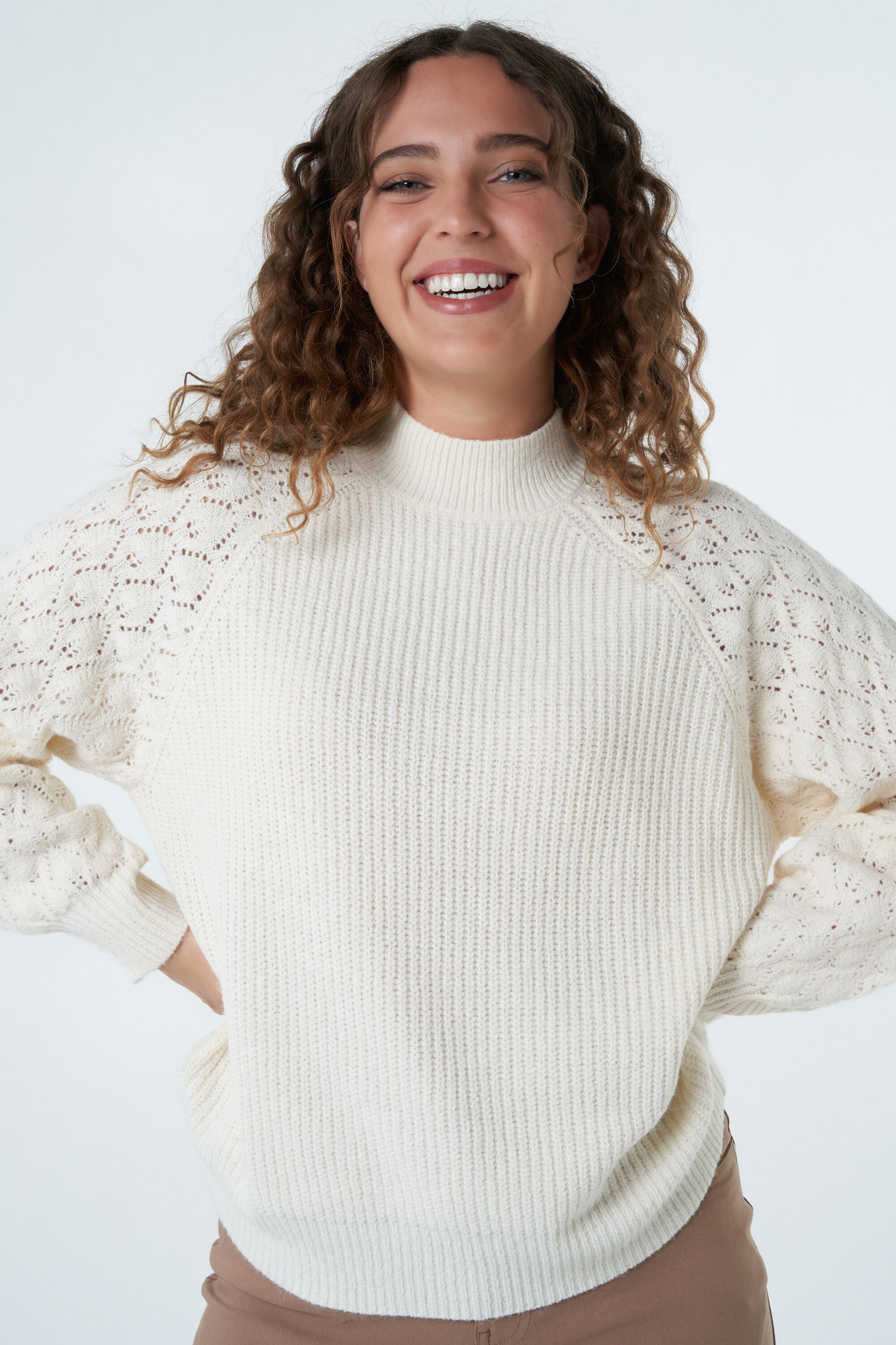 Pull avec d&eacute;tails image number 7