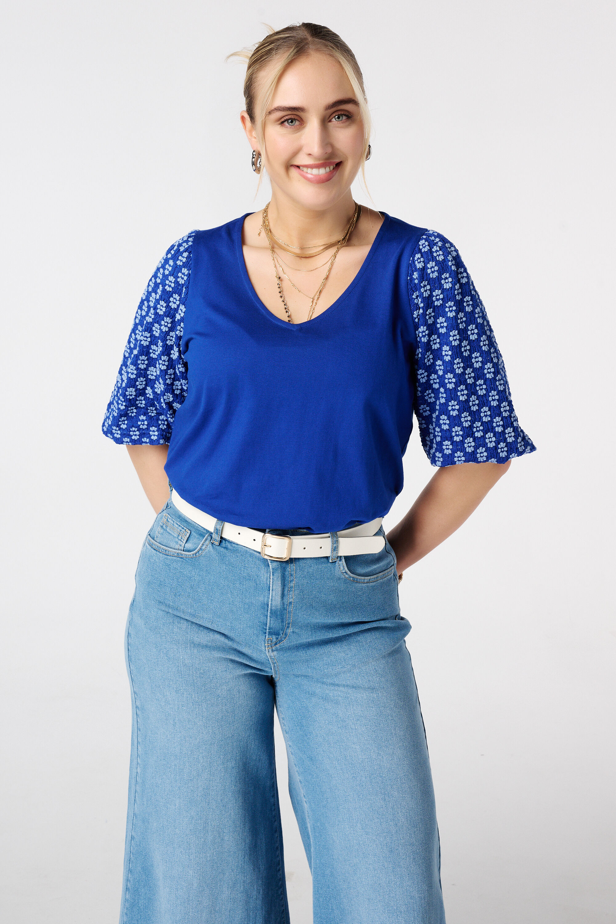 Top &agrave; manches bouffantes