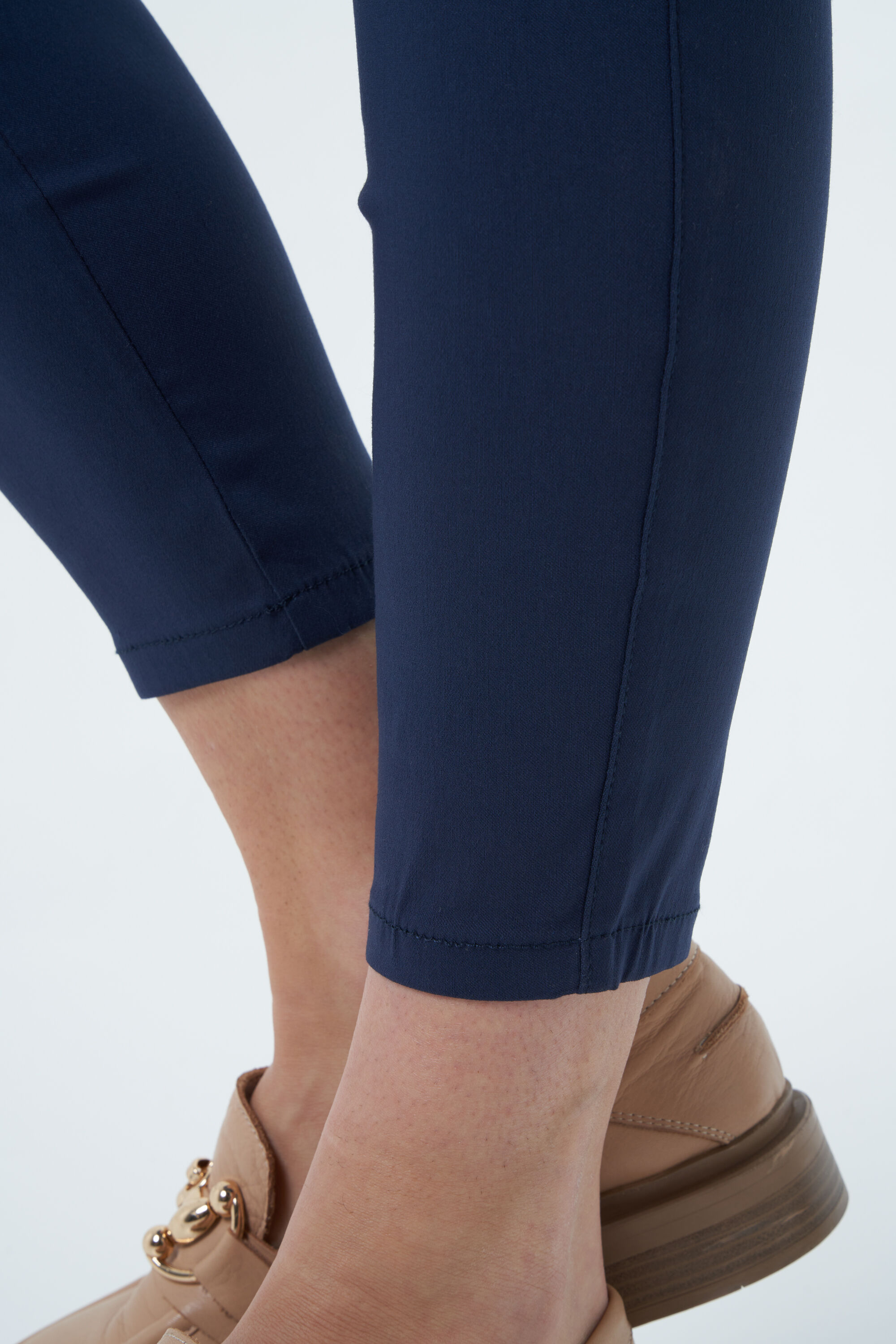 Pantalon slim image number 5