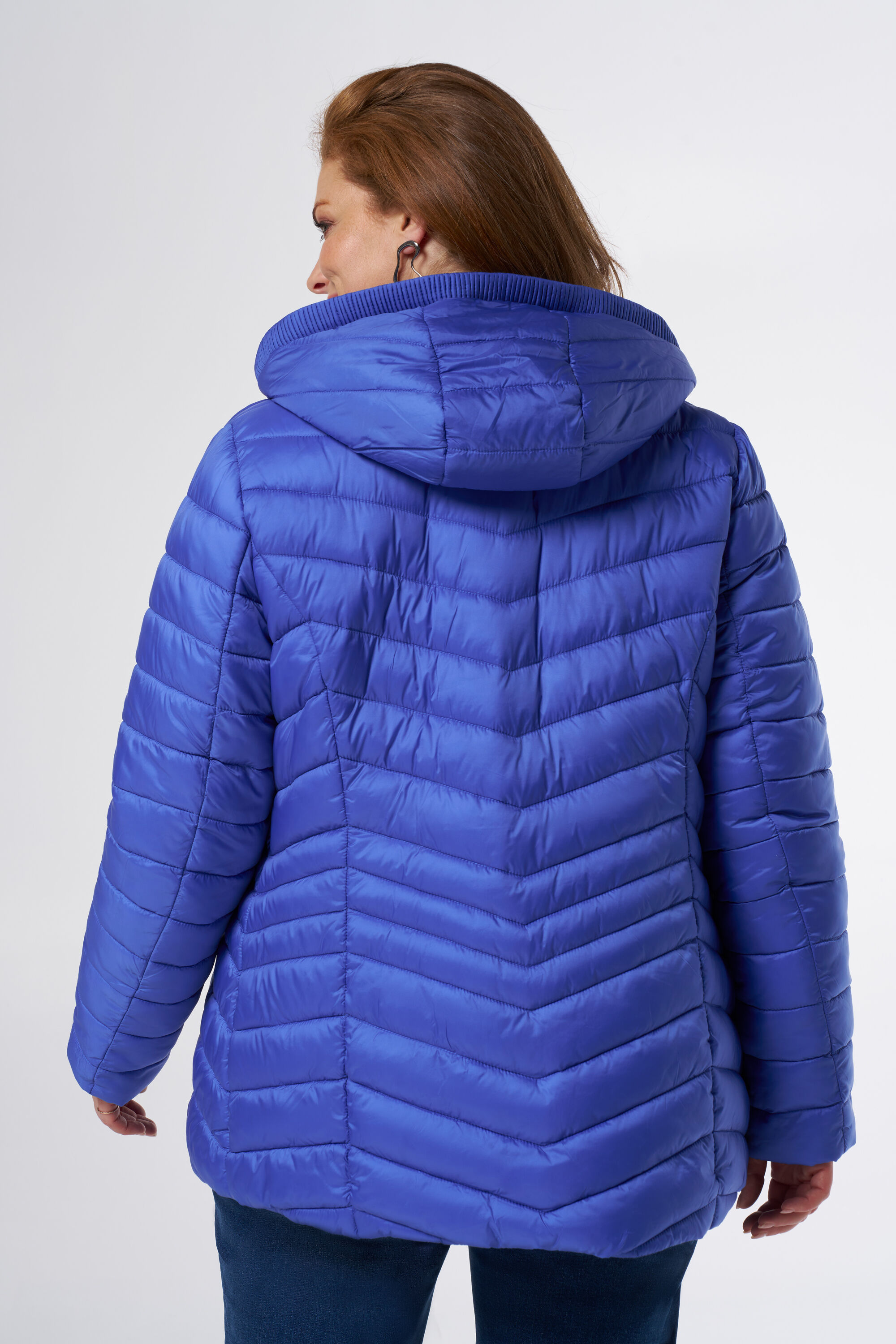 Veste matelass&eacute;e &agrave; capuche  image number 3