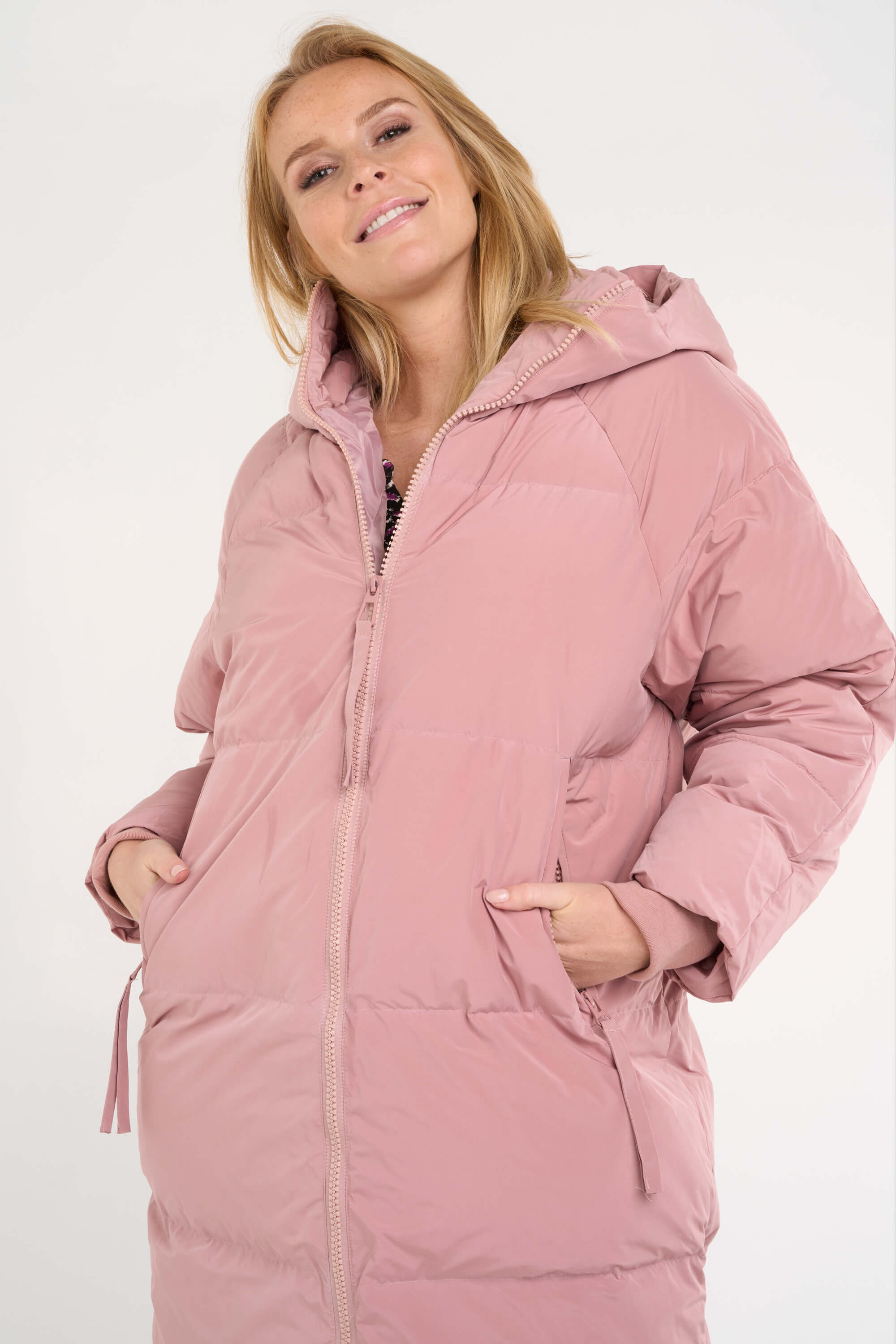 Veste &agrave; capuche image number 6