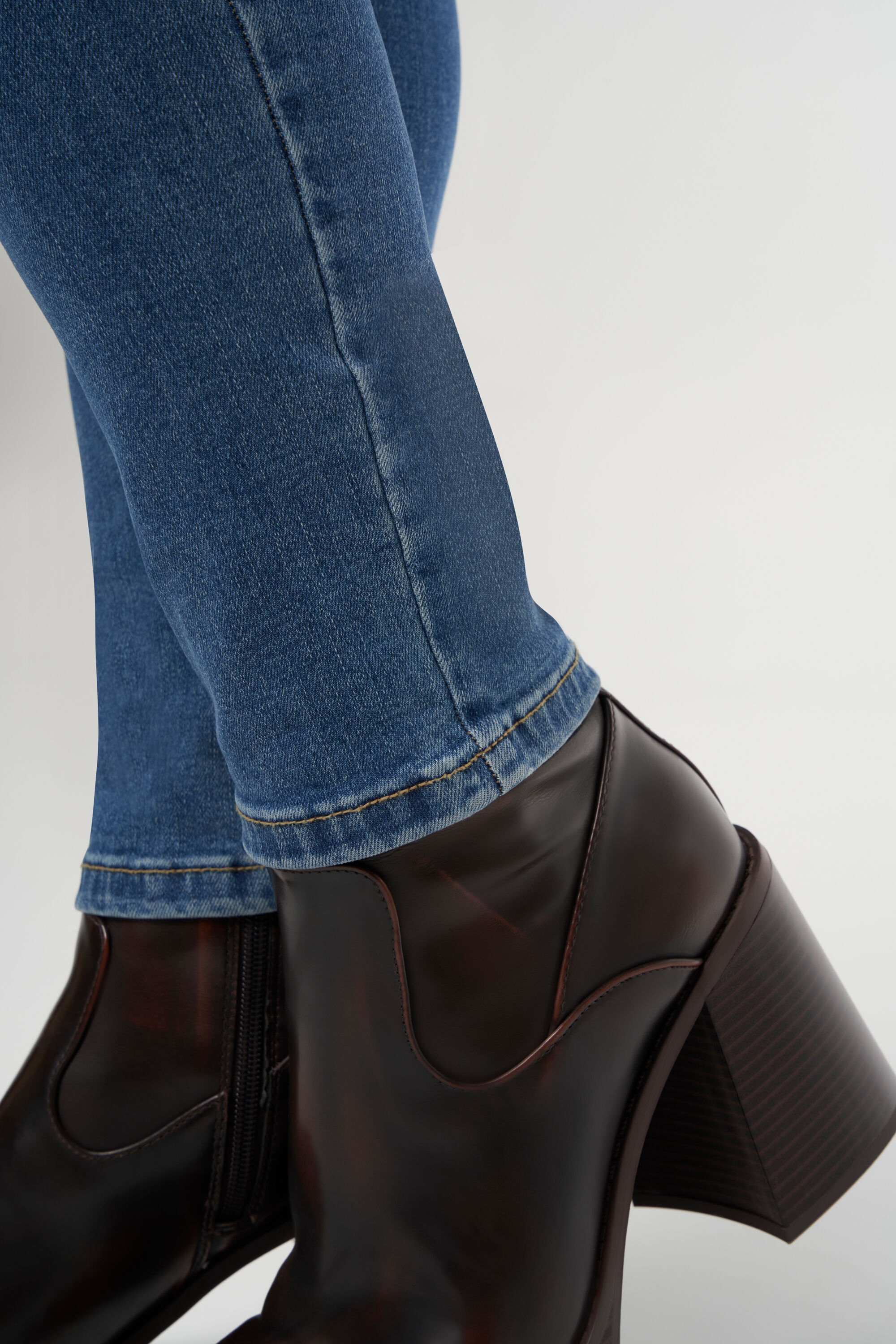 Jean skinny taille haute CHERRY image number 4