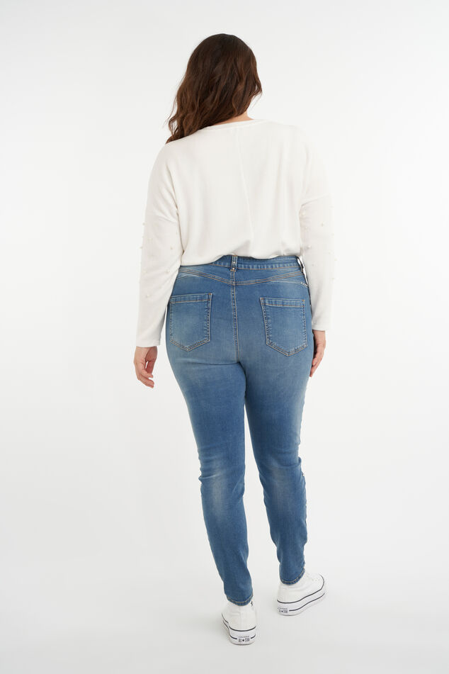 Jean avec clous  image number 3