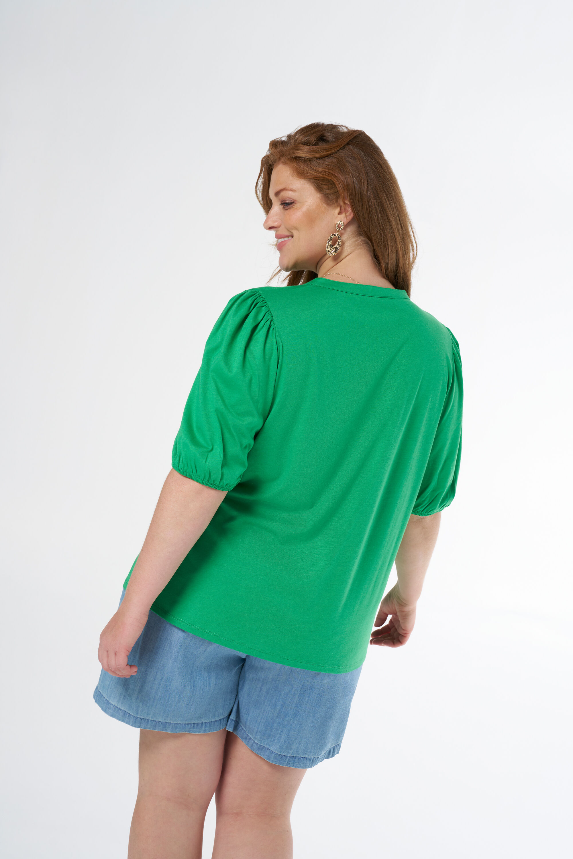 Haut &agrave; manches bouffantes image number 1