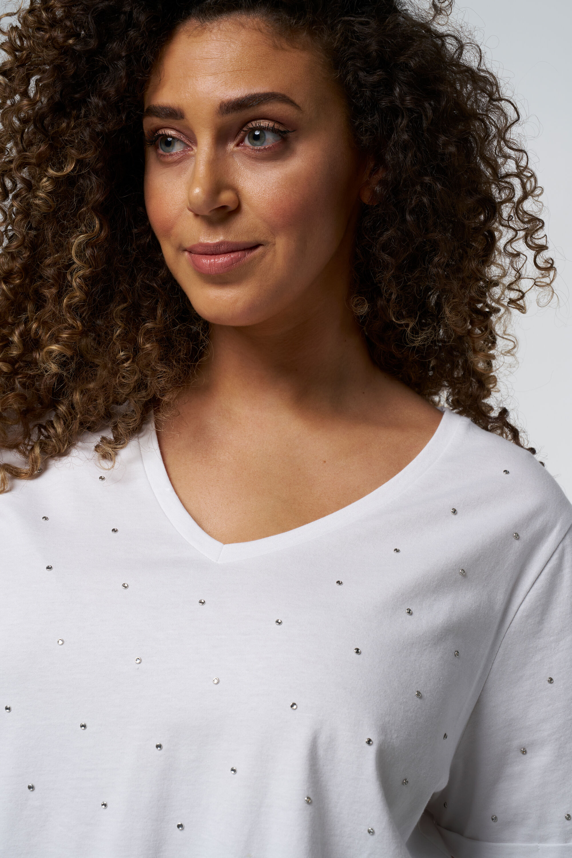 T-shirt avec pierres image number 4