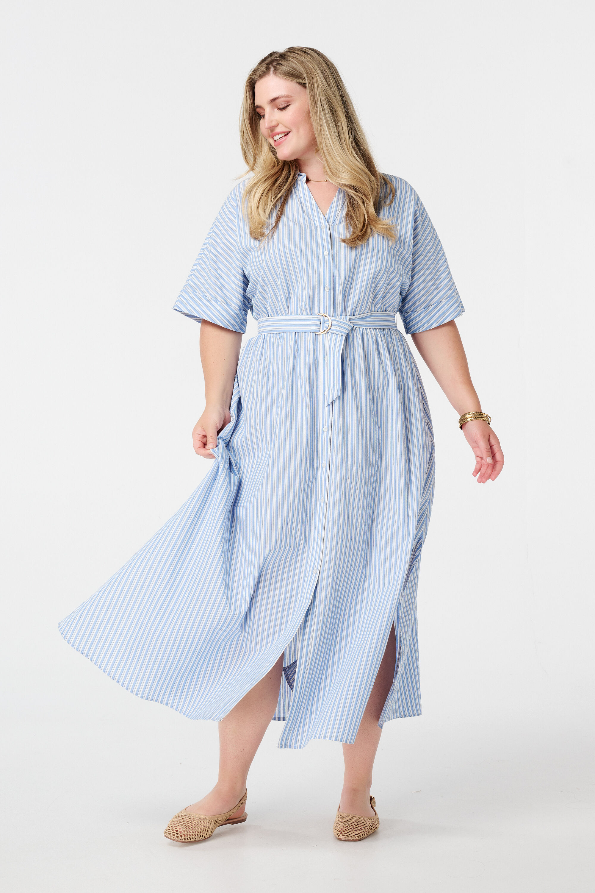 Robe ray&eacute;e avec ceinture image number 5