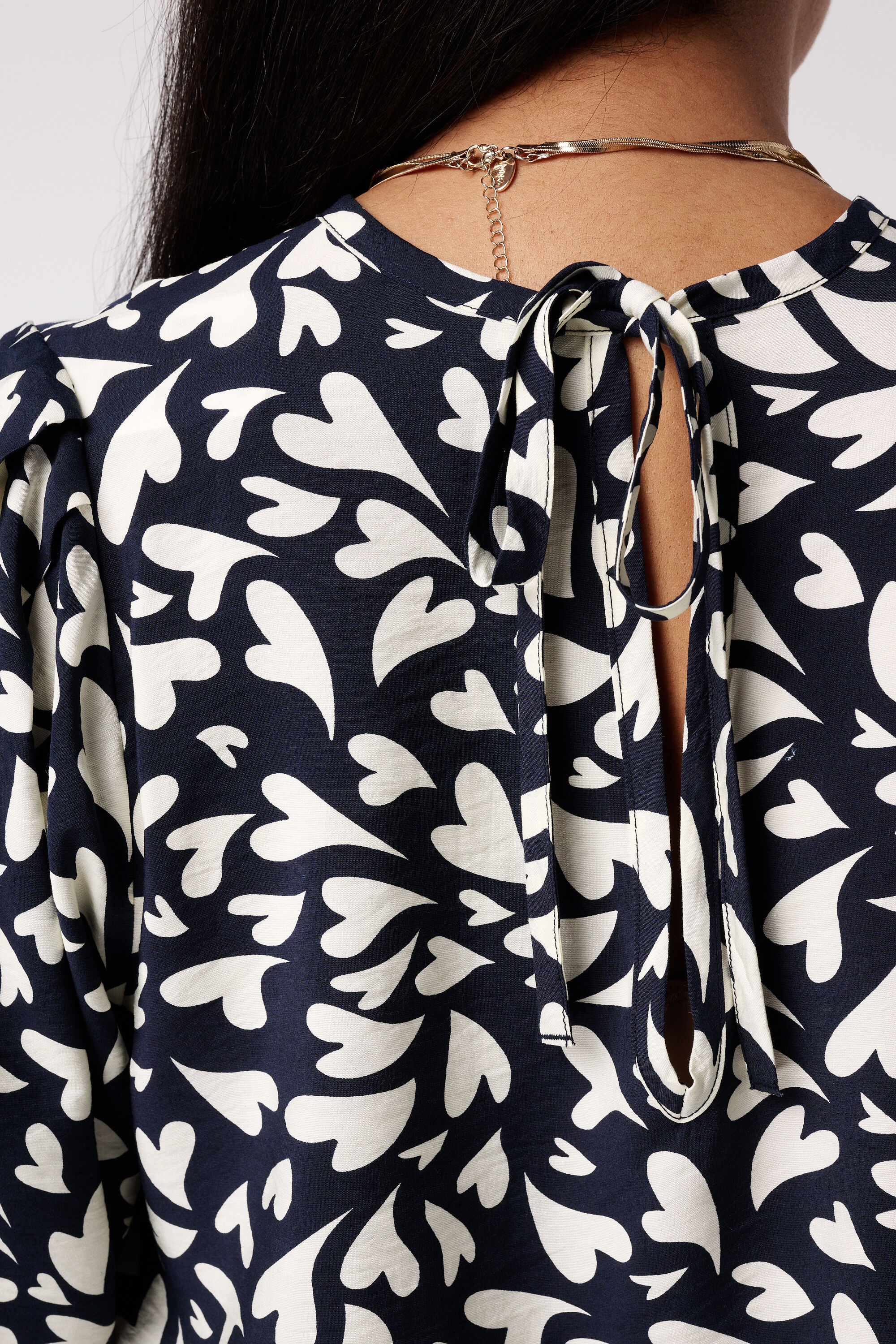 Chemisier &agrave; pois avec cordon image number 6