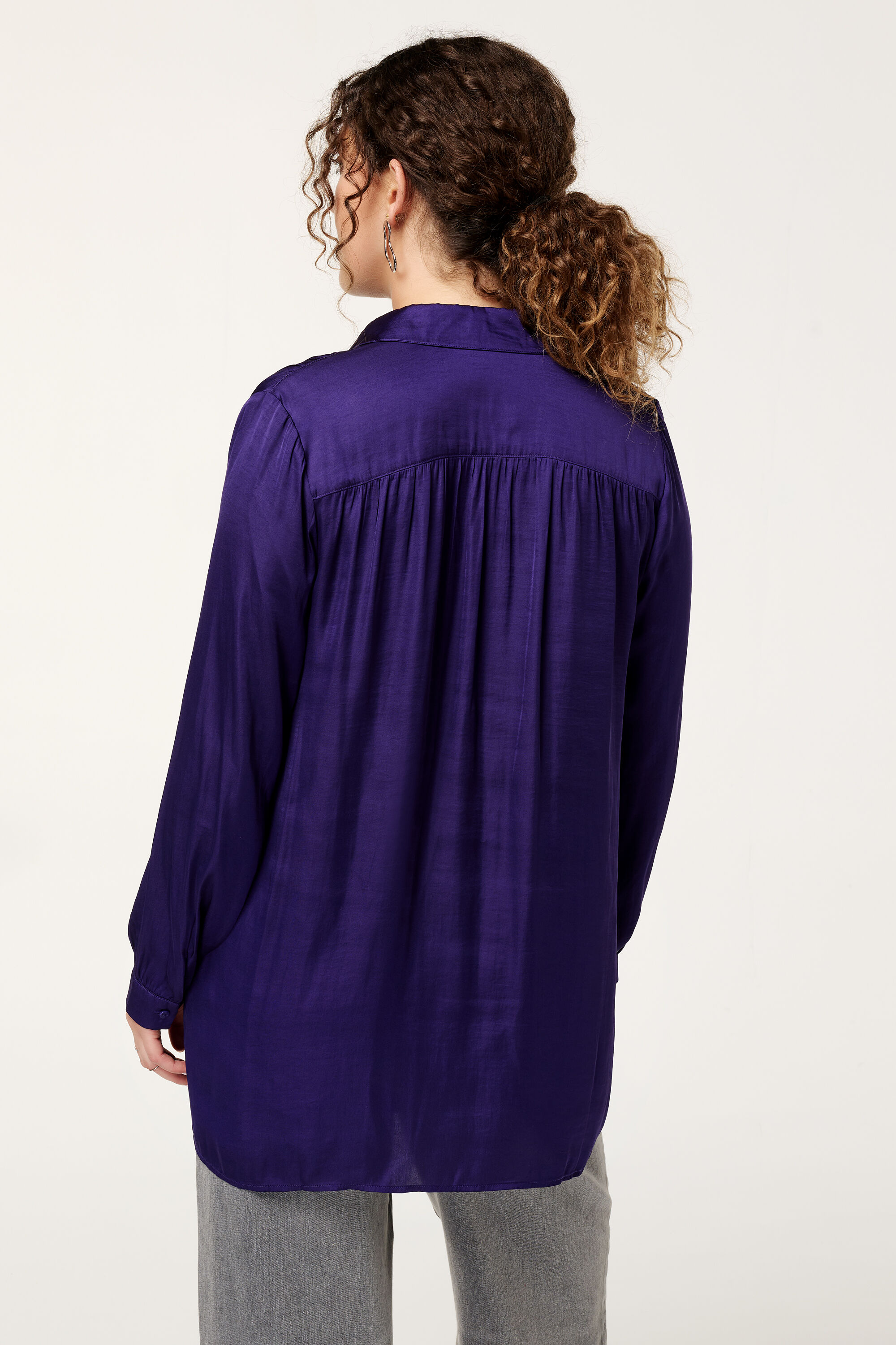 Chemisier &agrave; col en V image number 3