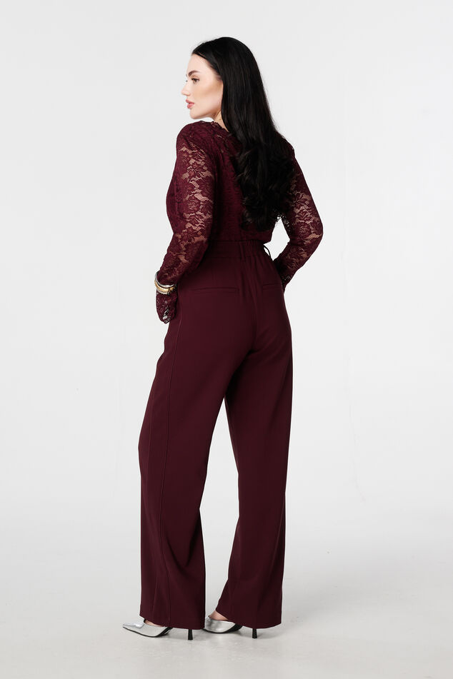 Pantalon avec boucle dorée image number 3