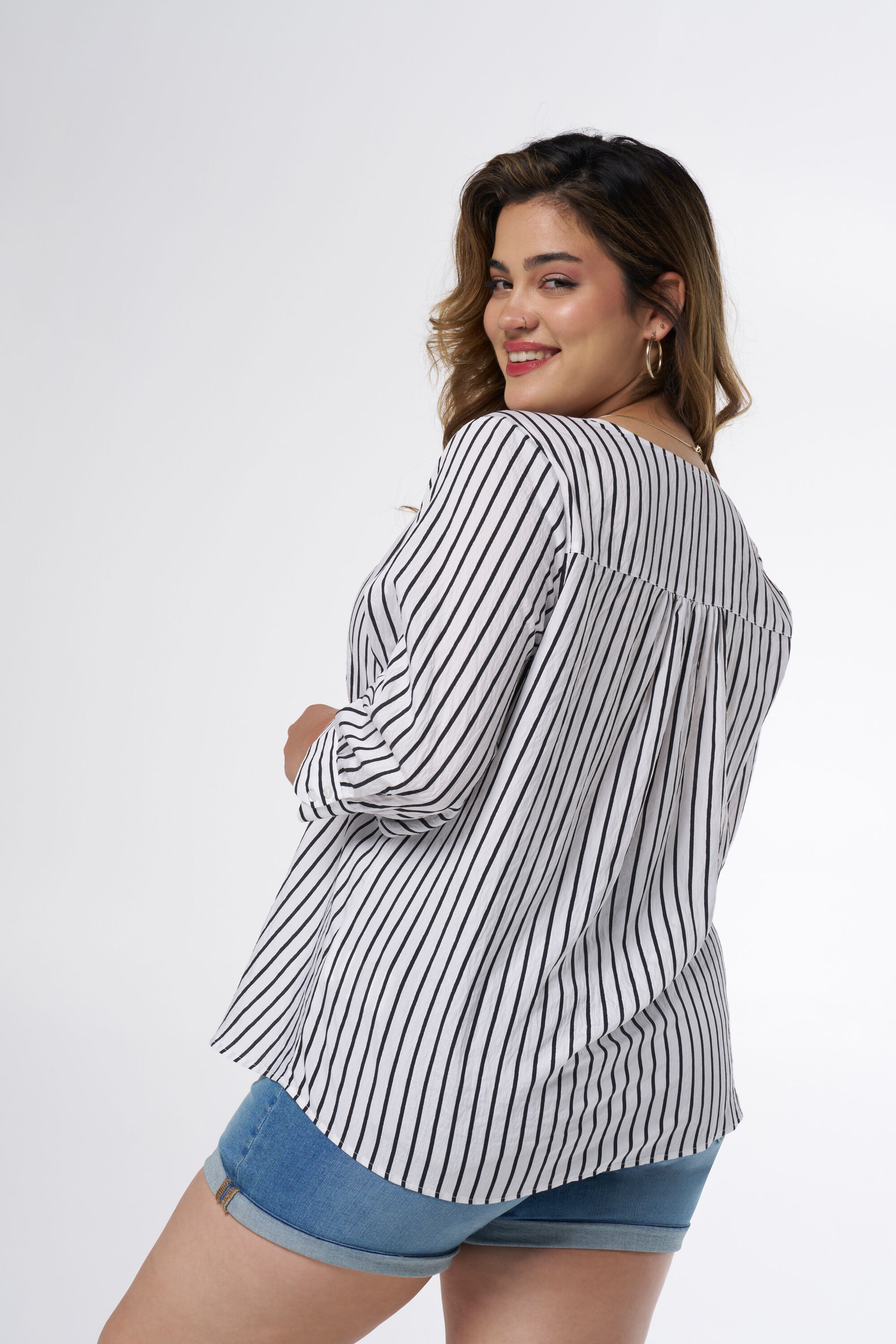 Chemisier avec col en V image number 3