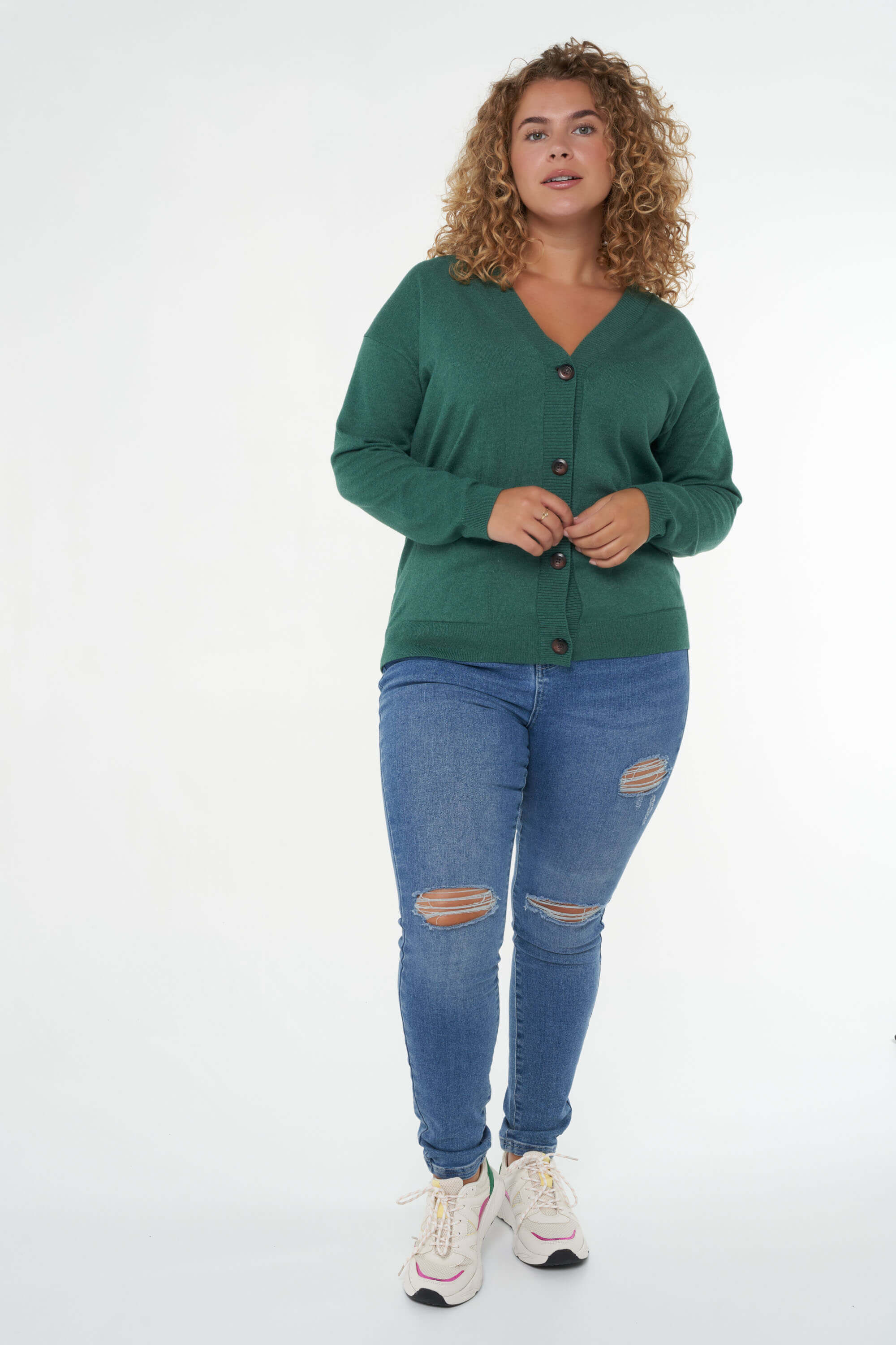 Gilet en maille &agrave; boutons image number 6