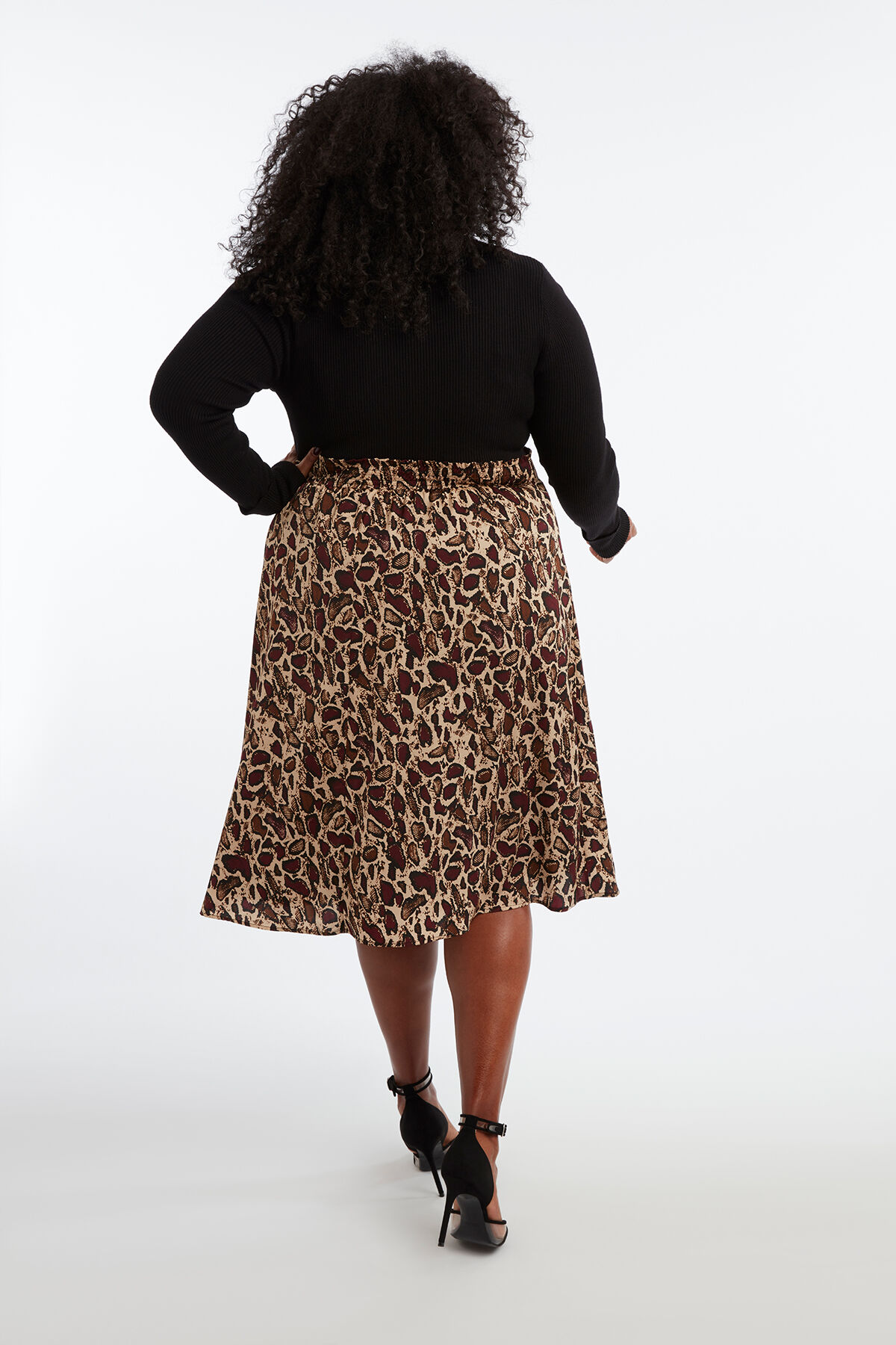 Pull &agrave; col roul&eacute; image number 3