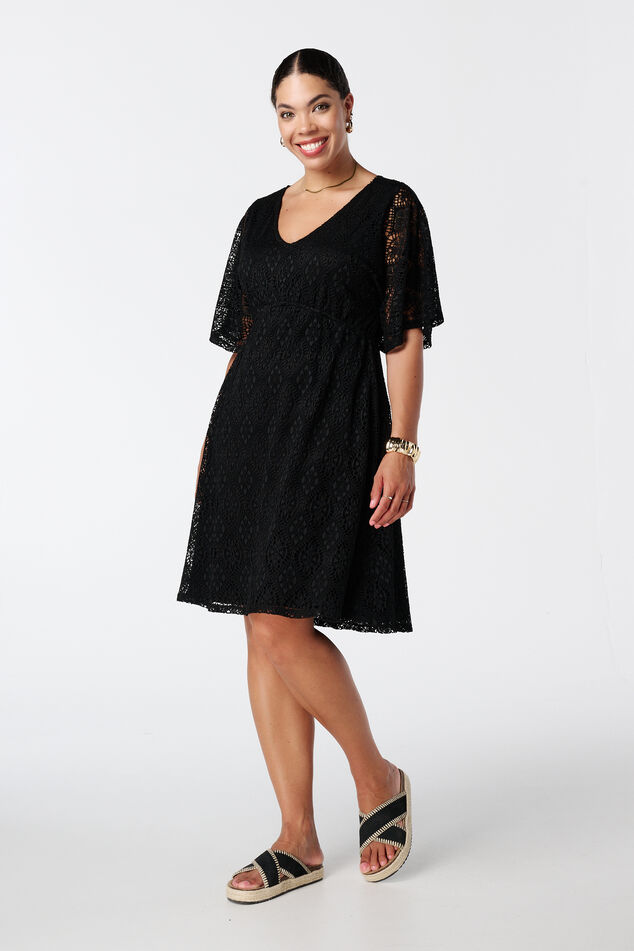 Robe en dentelle extensible image number 0