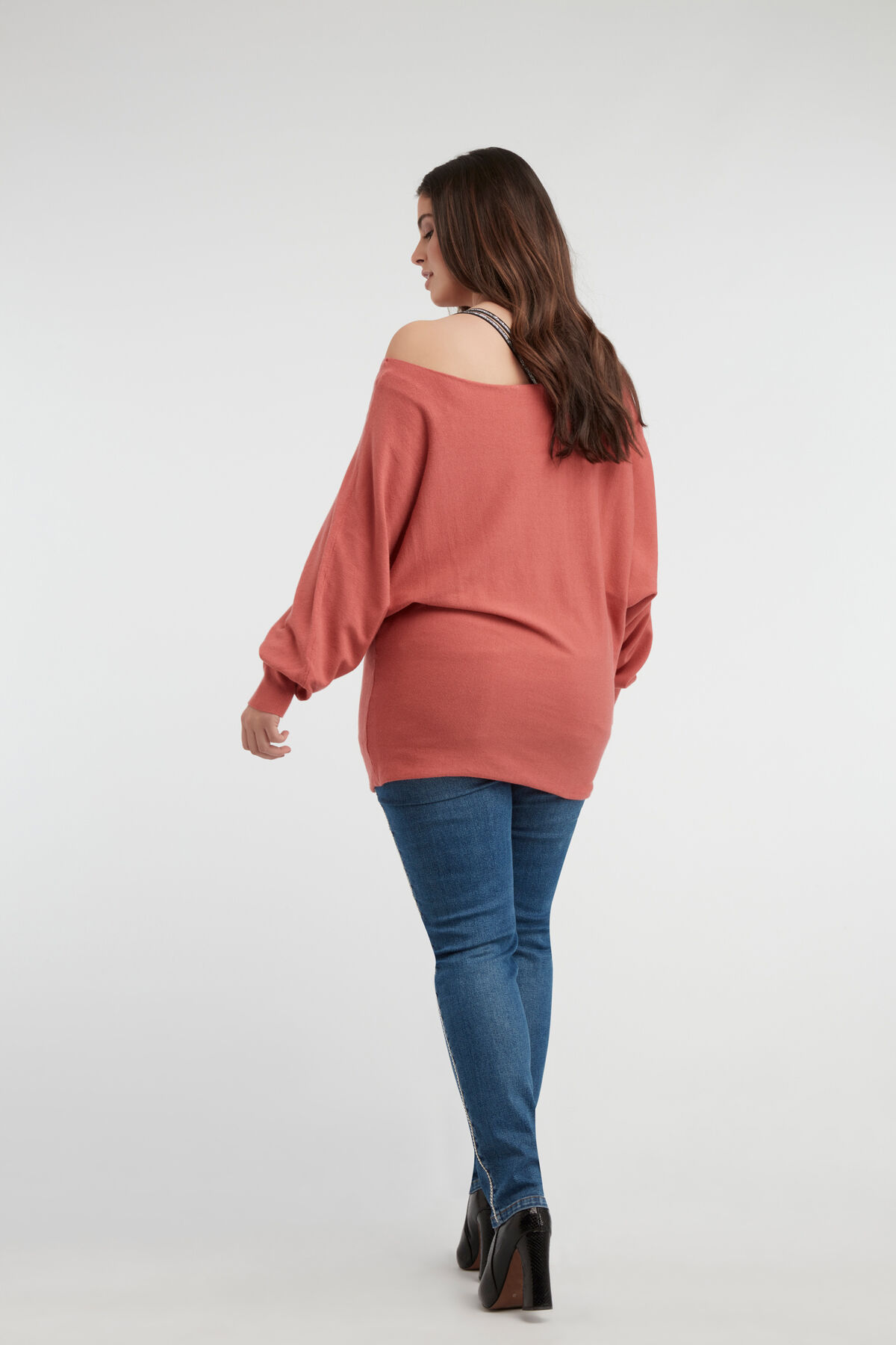 Pull-over &agrave; manches chauve-souris image number 4