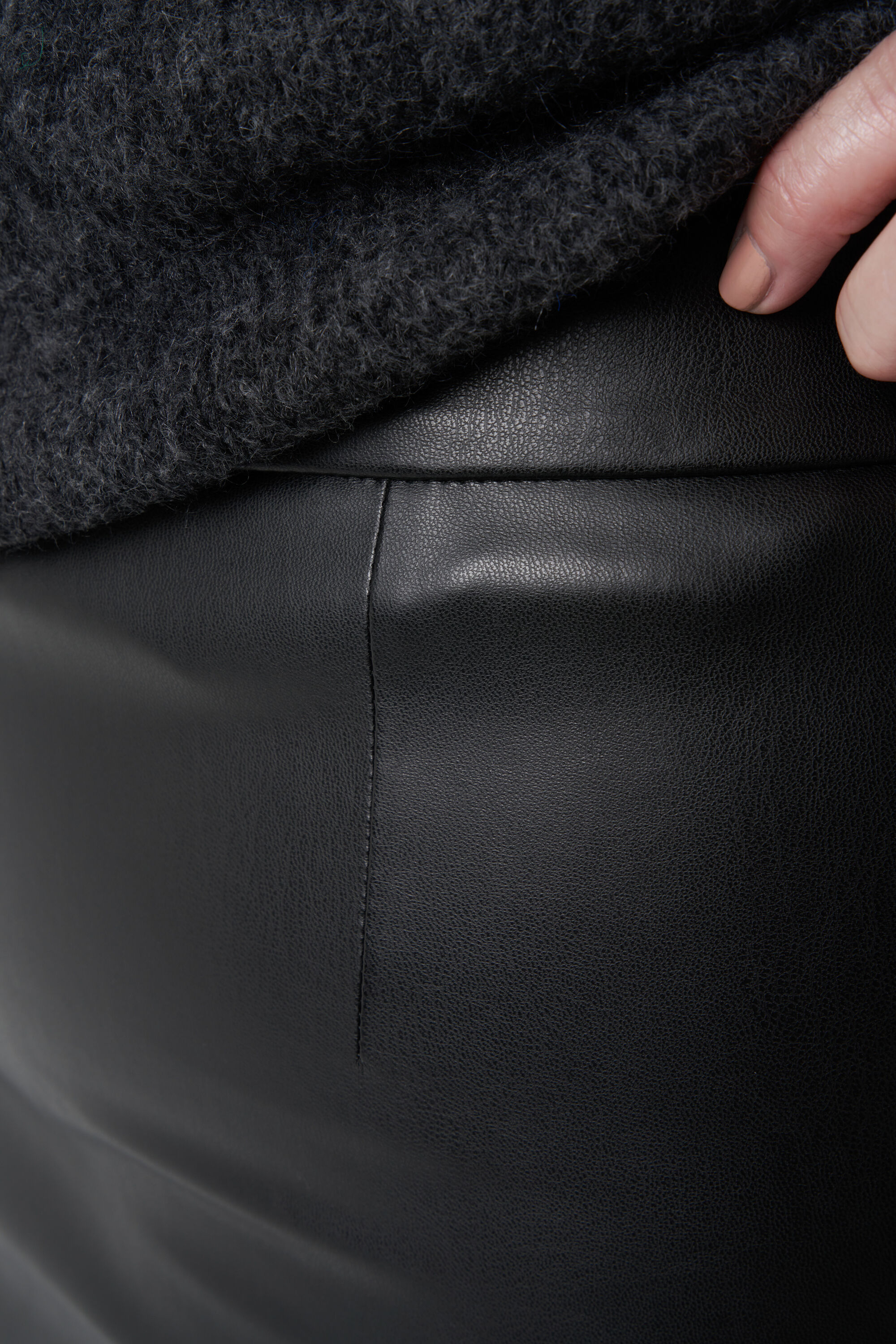 Jupe en similicuir image number 5