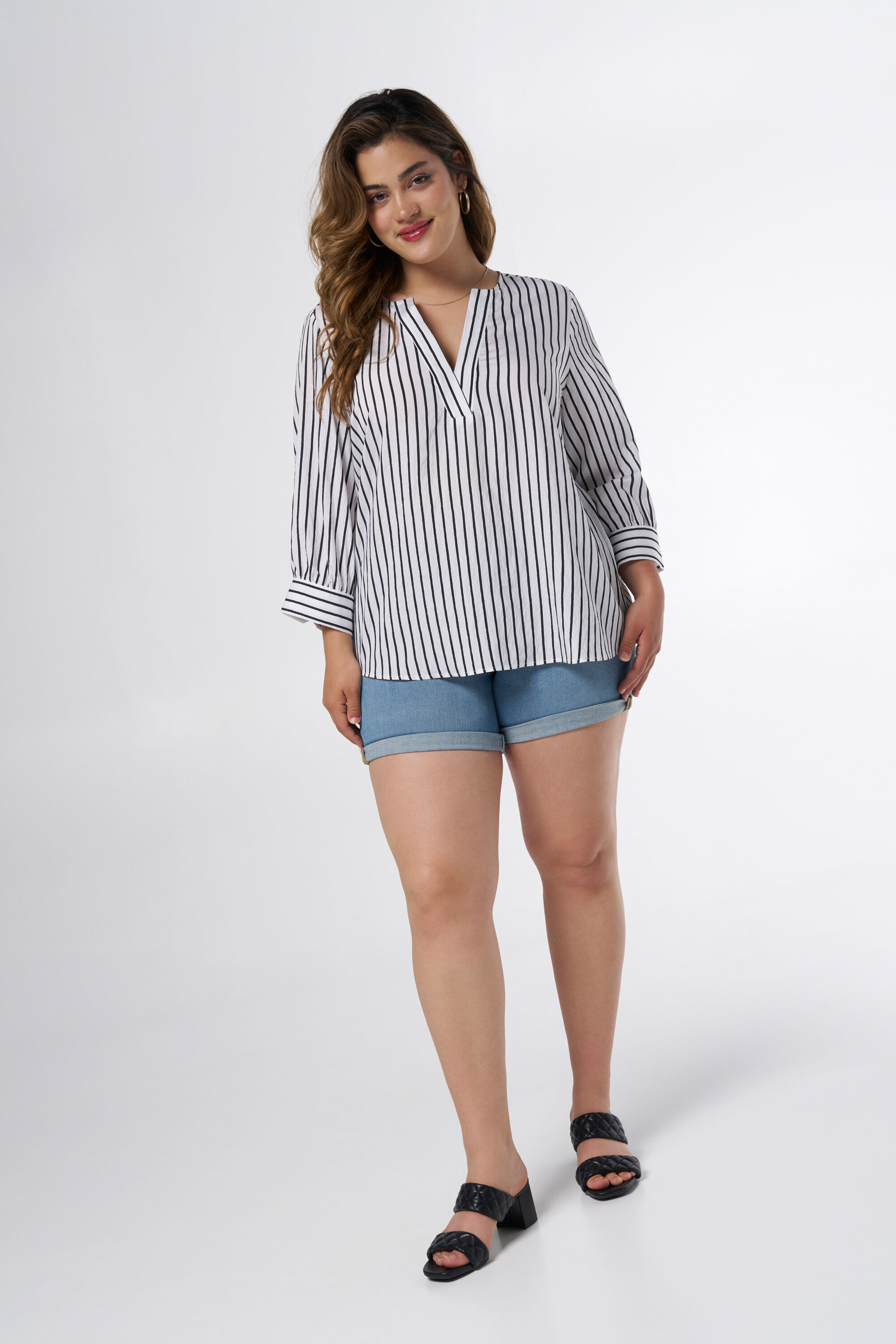 Chemisier avec col en V image number 5