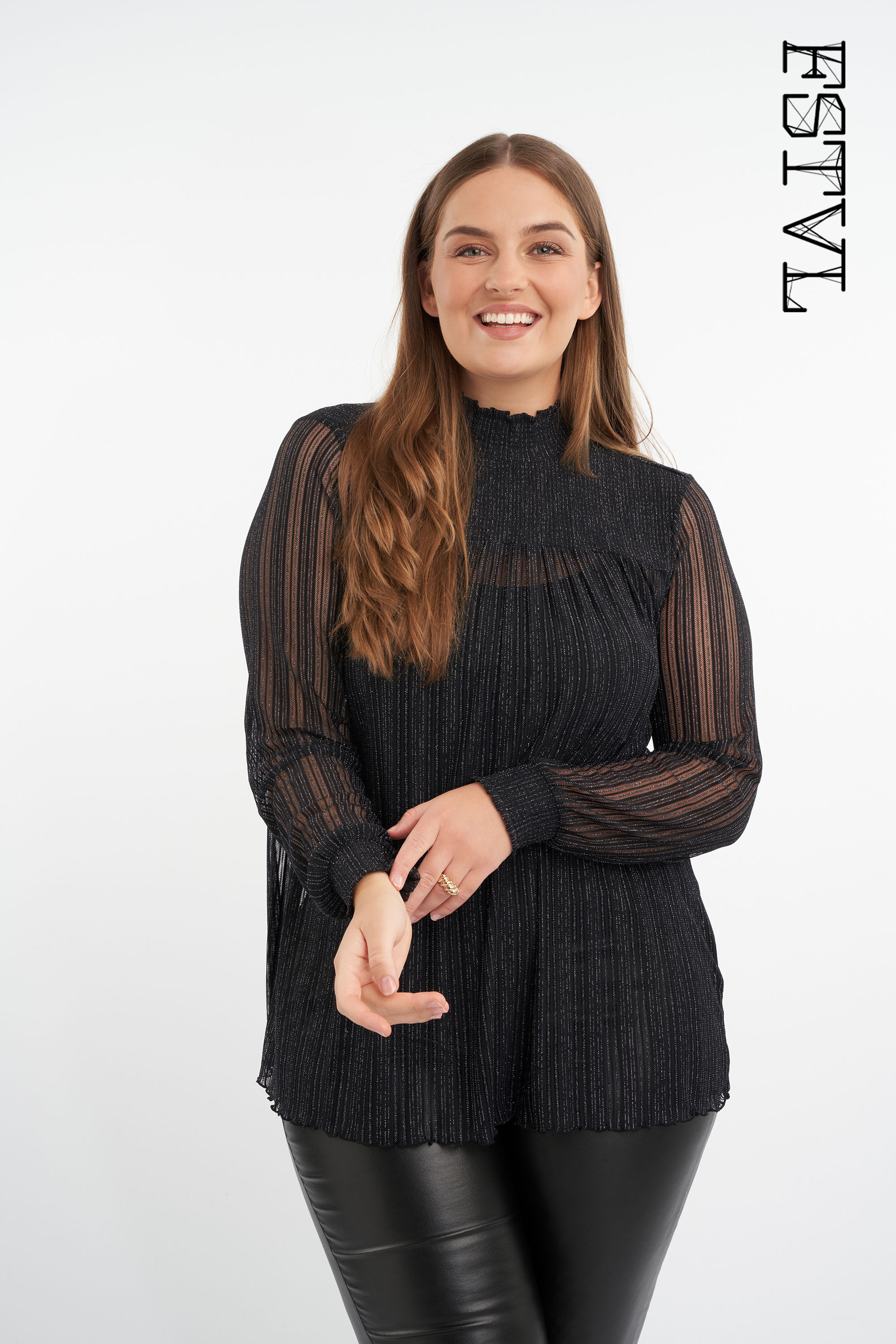 Haut semi-transparent avec lurex