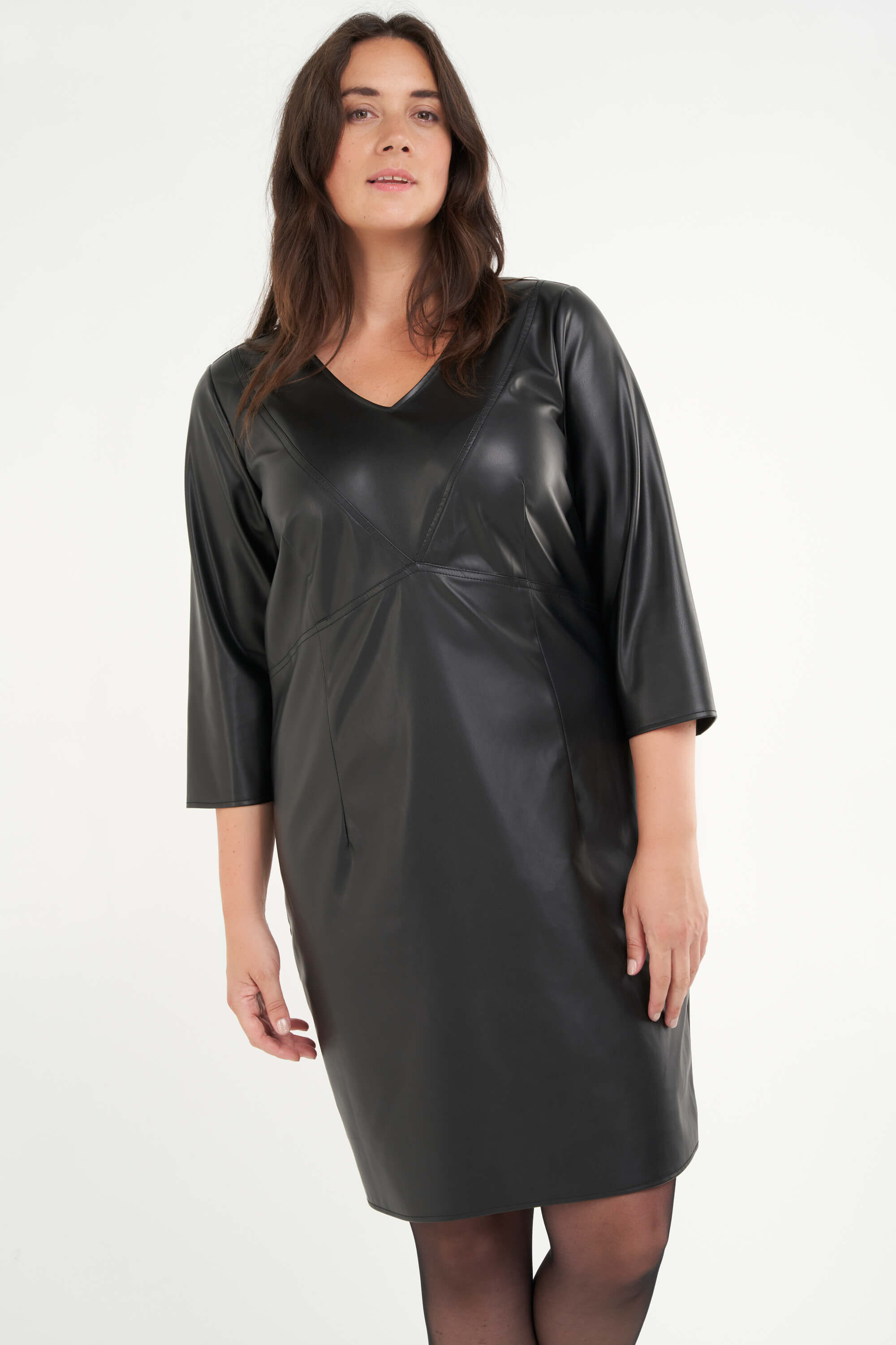 Robe en similicuir image number 0