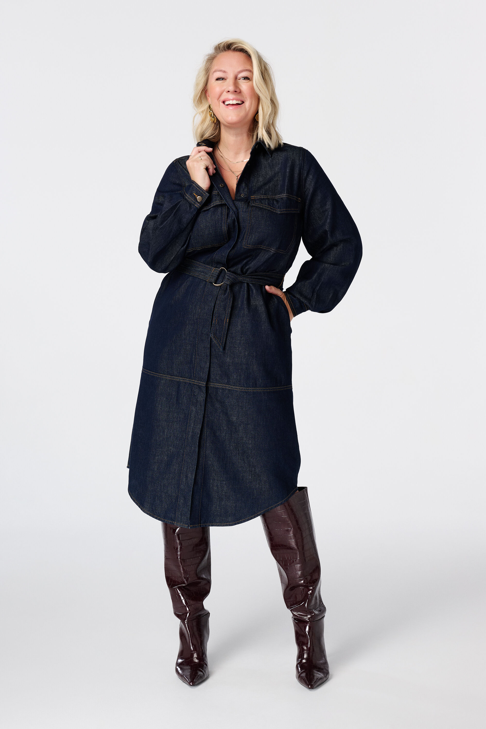 Robe longue en denim avec ceinture