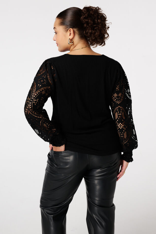 Top avec manches en dentelle image number 3