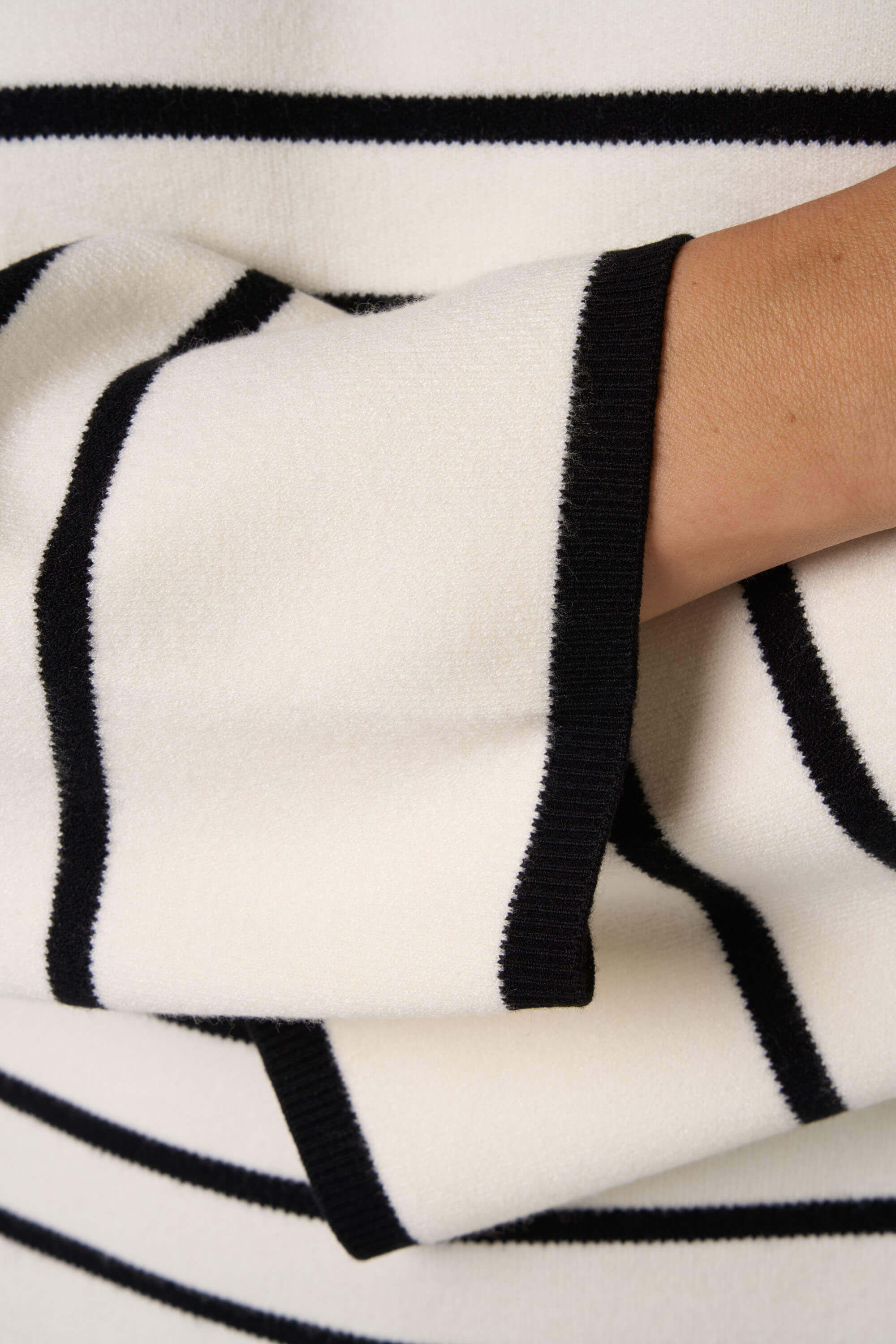 Pull &agrave; rayures  image number 5