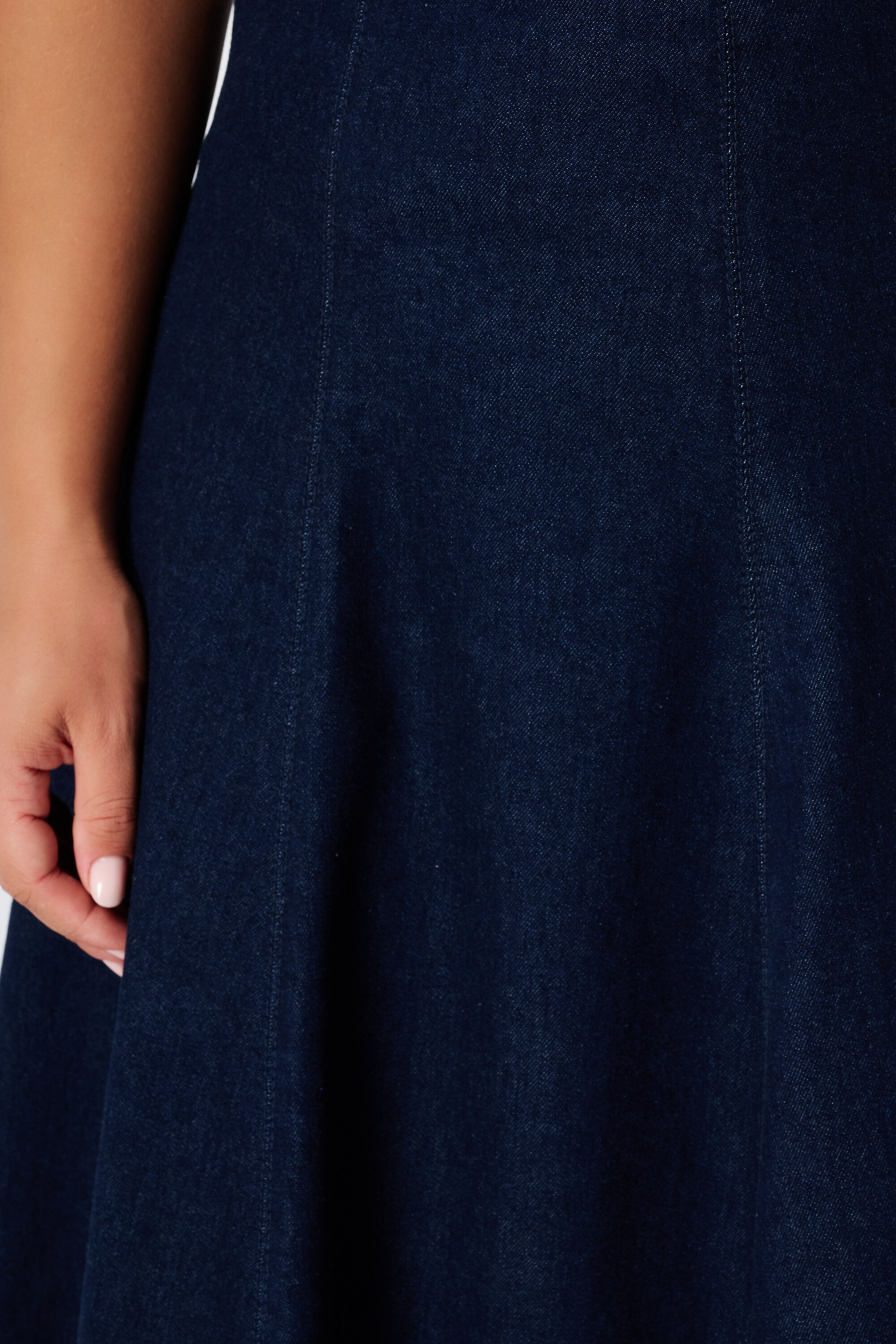 Jupe midi en jean image number 4